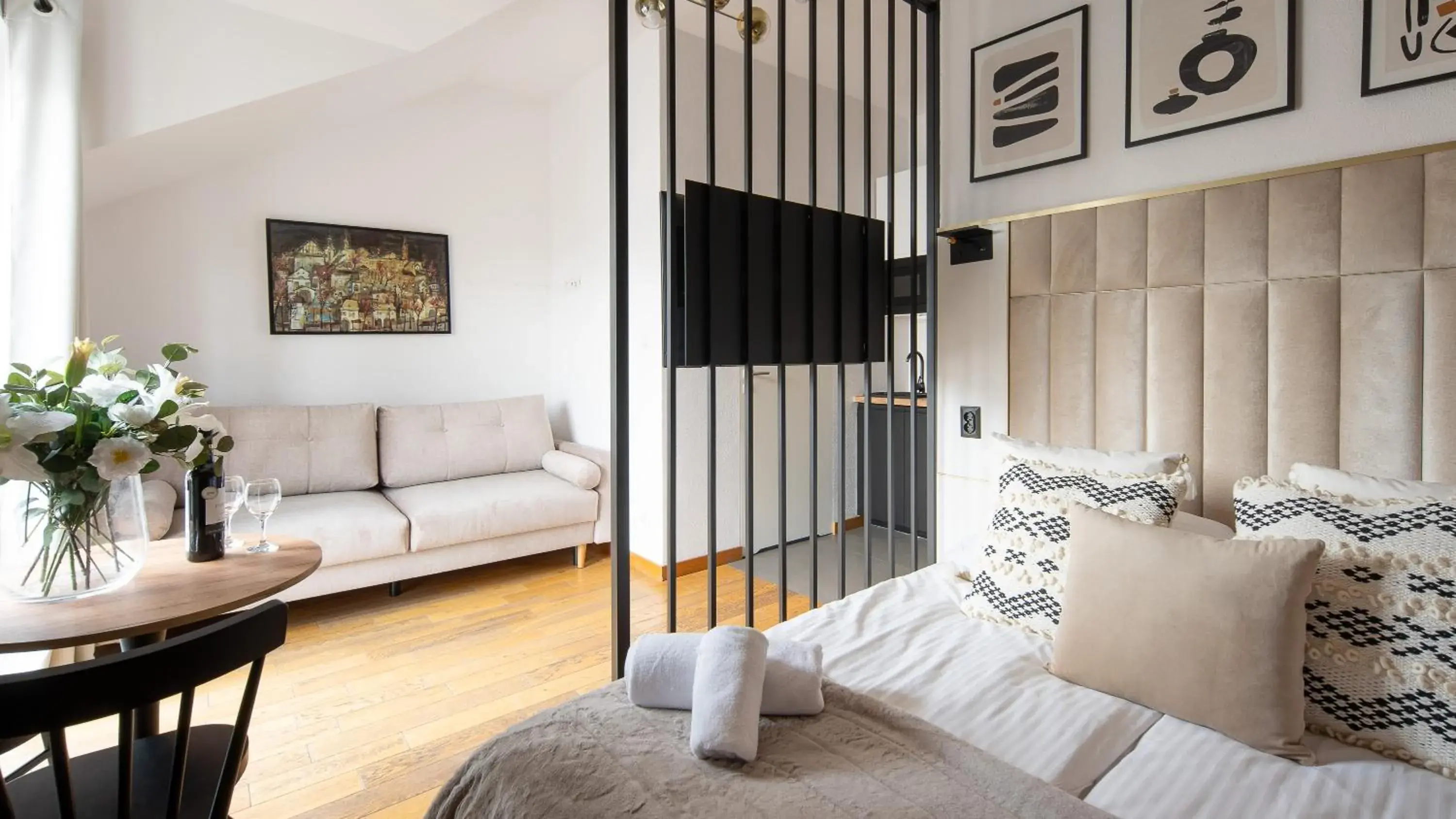 Studio z balkonem i widokiem na miasto in Aparthotel Delta Boutique Studio z balkonem i widokiem na miasto in Aparthotel Delta Boutique