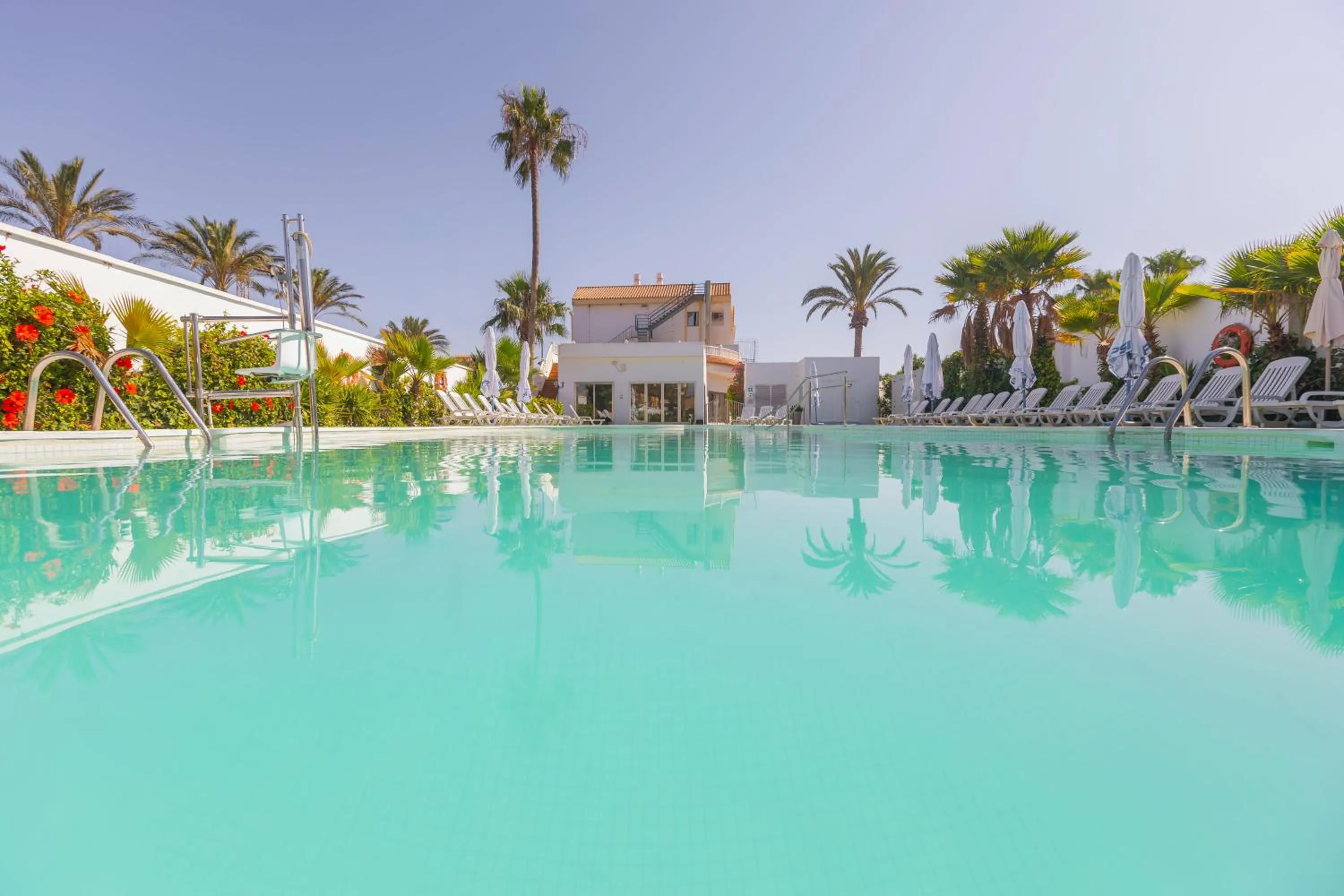 Swimming pool in Moon Dreams Roquetas