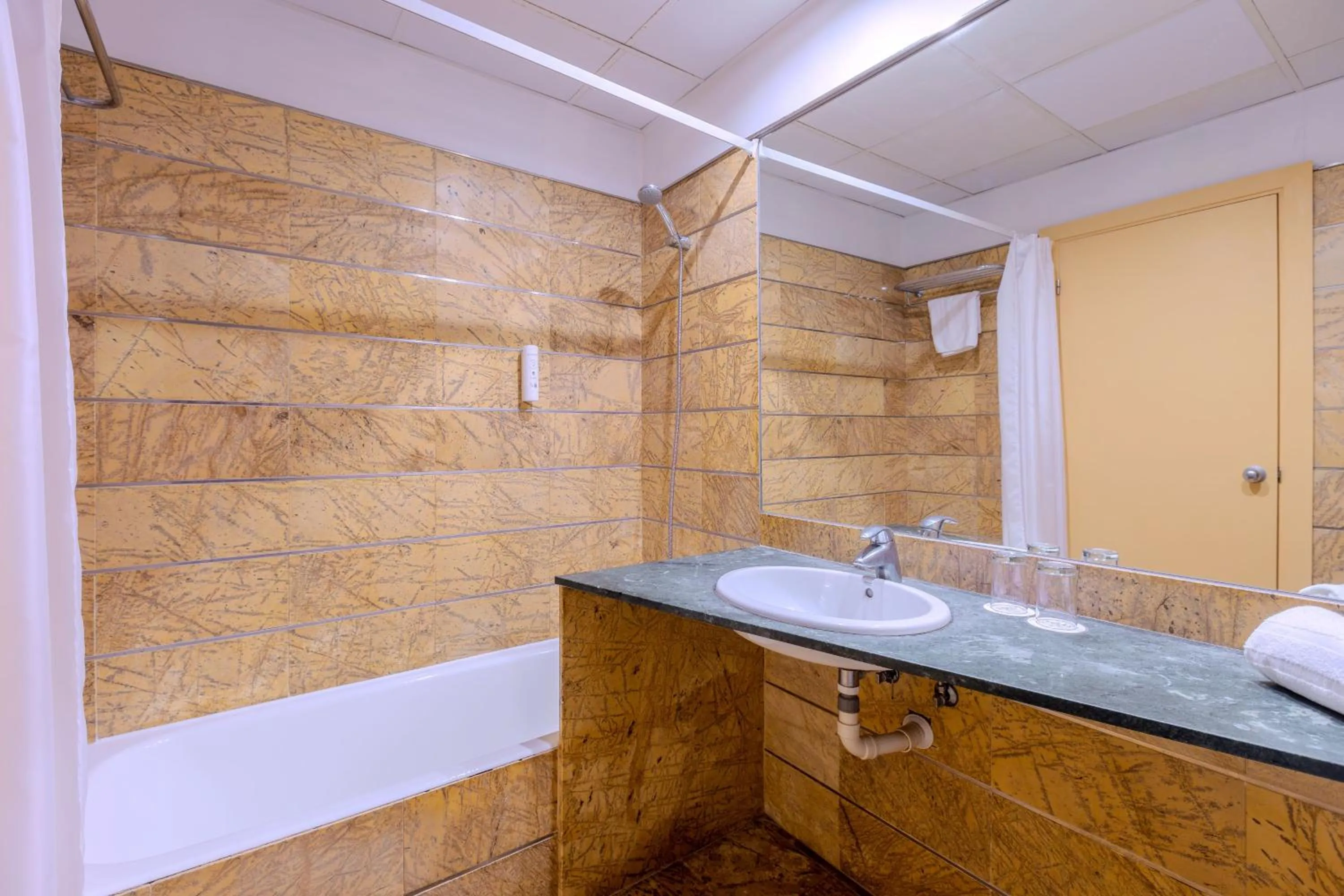 Bathroom in Moon Dreams Roquetas