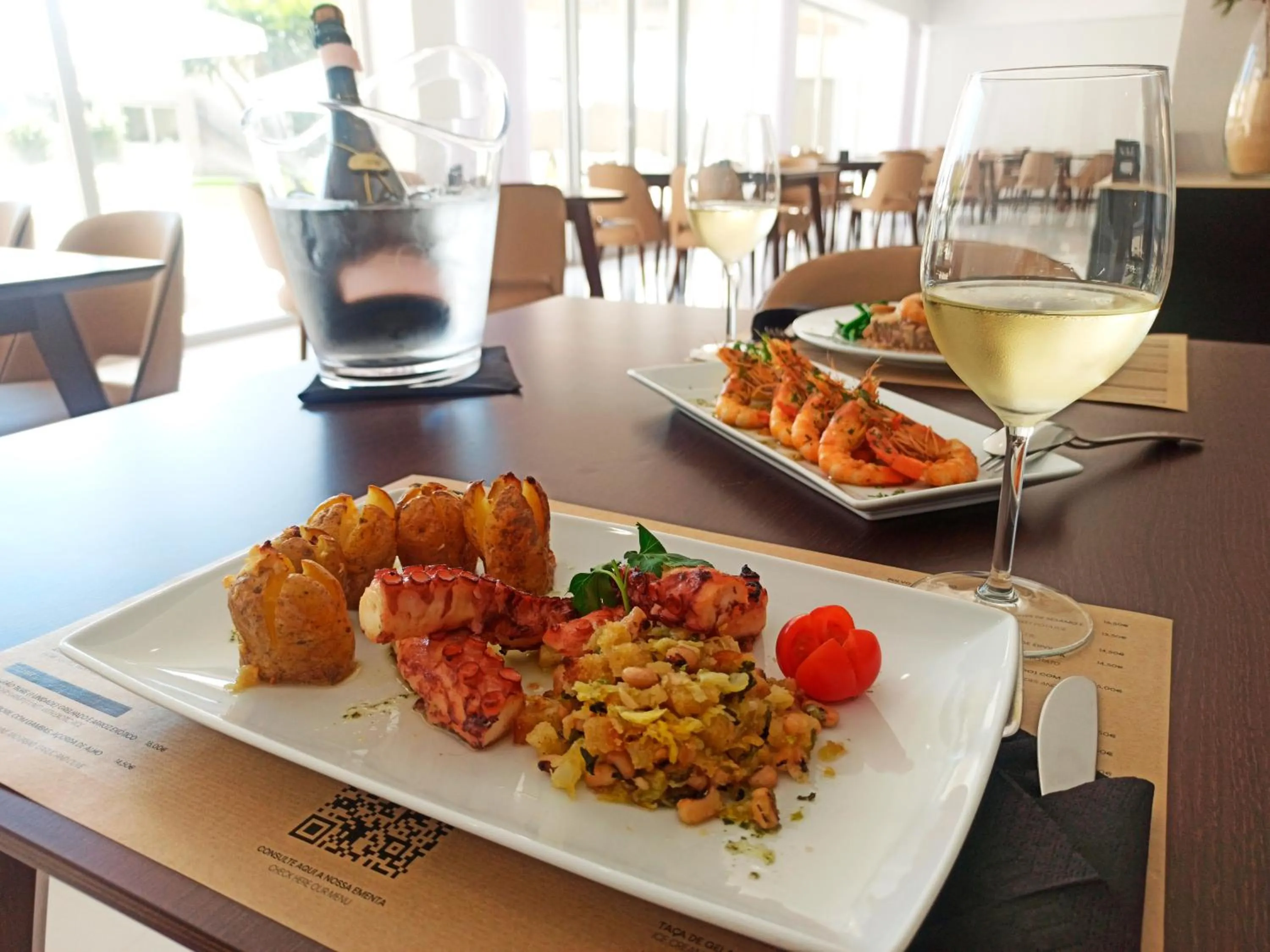 Restaurant/places to eat in QH Praia de Quiaios