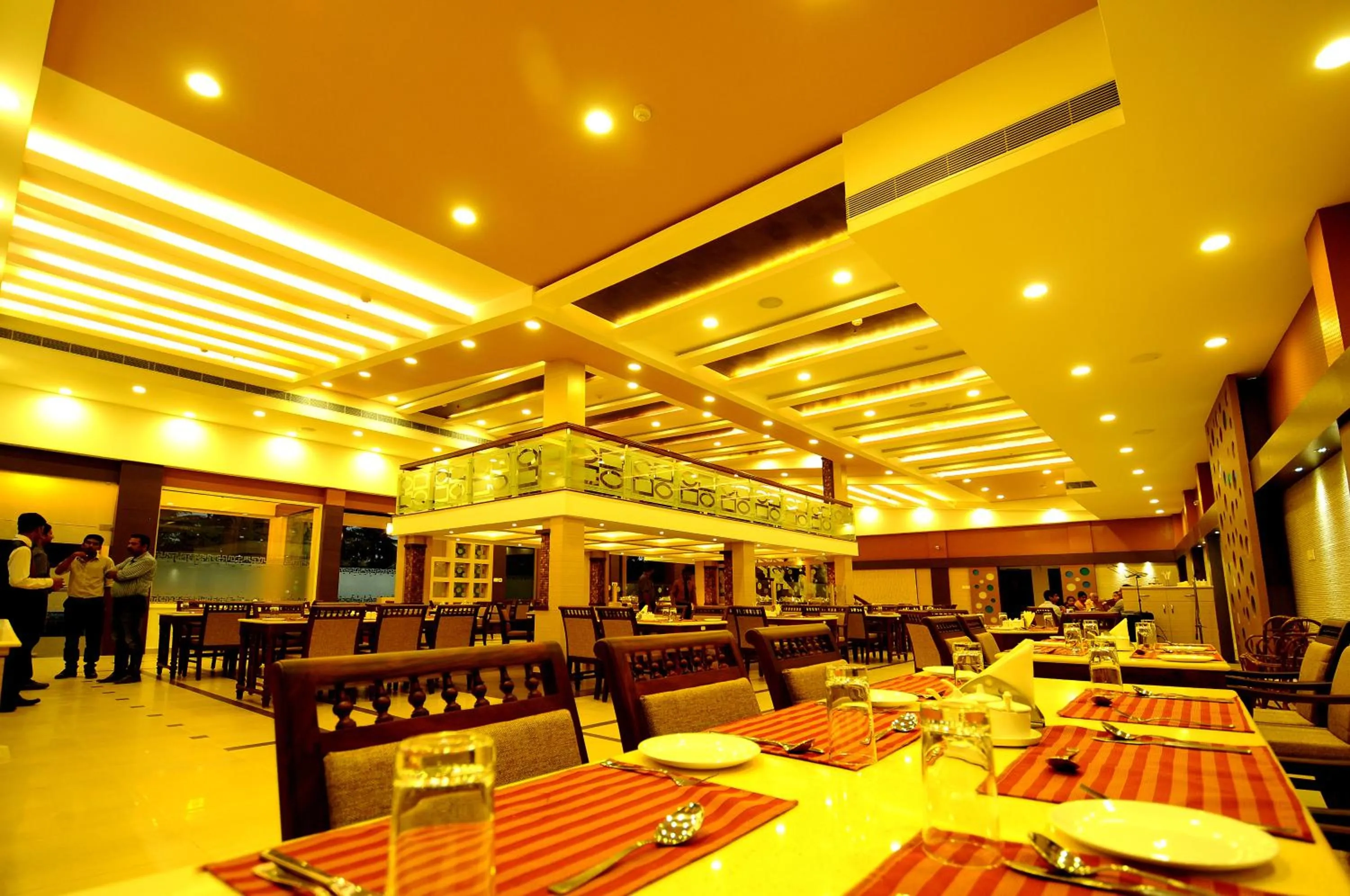 Restaurant/places to eat in Hotel Aida