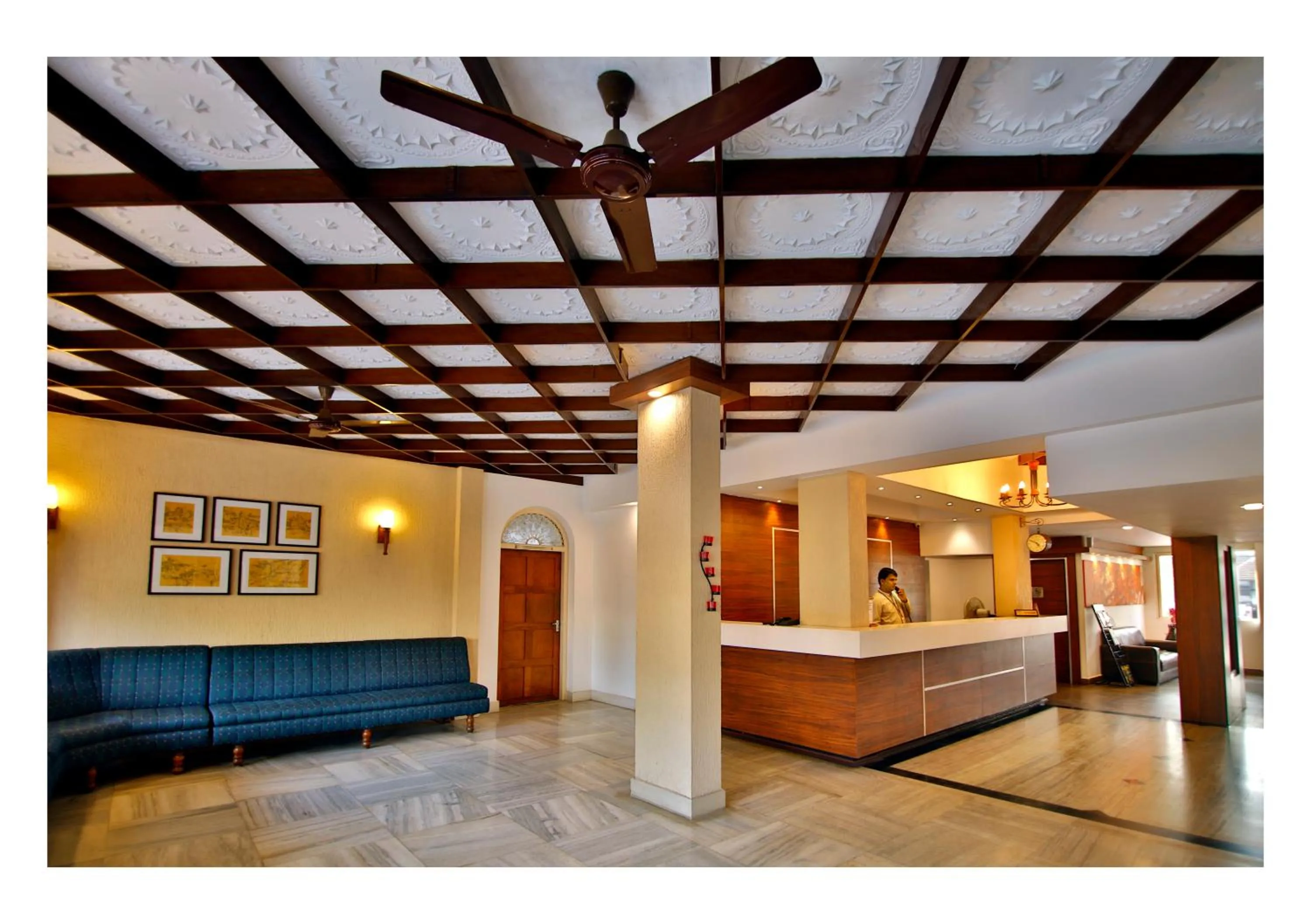 Facade/entrance in Hotel Aida