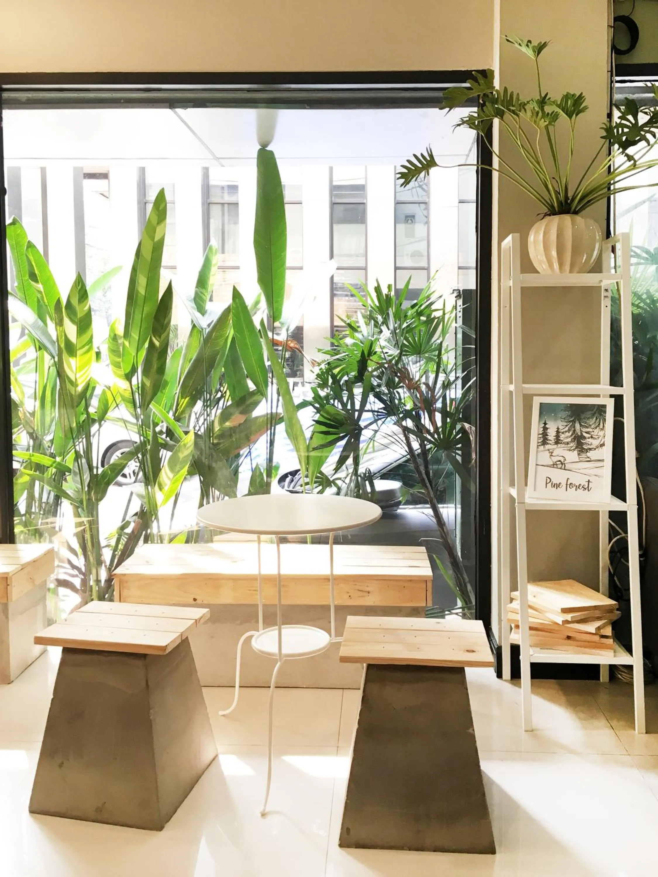 Food and drinks in FORESTTEL.BKK