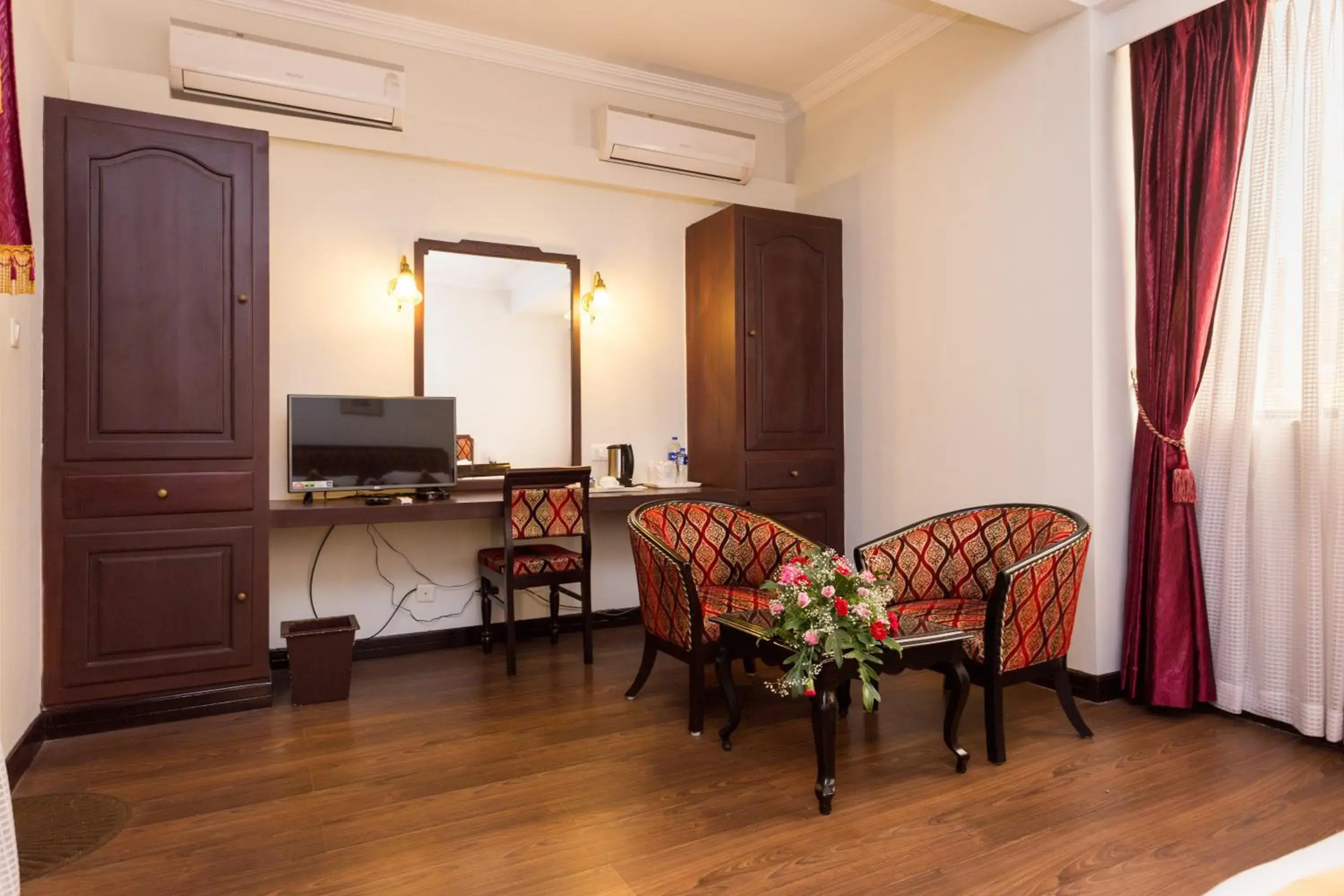 The Windsor Castle The Windsor Castle