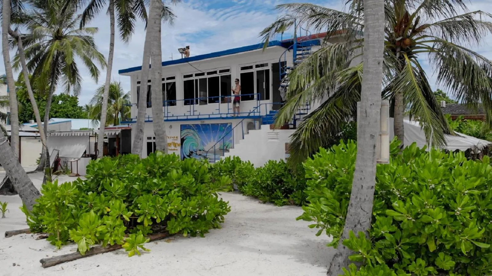 Property building in Batuta Maldives Surf View