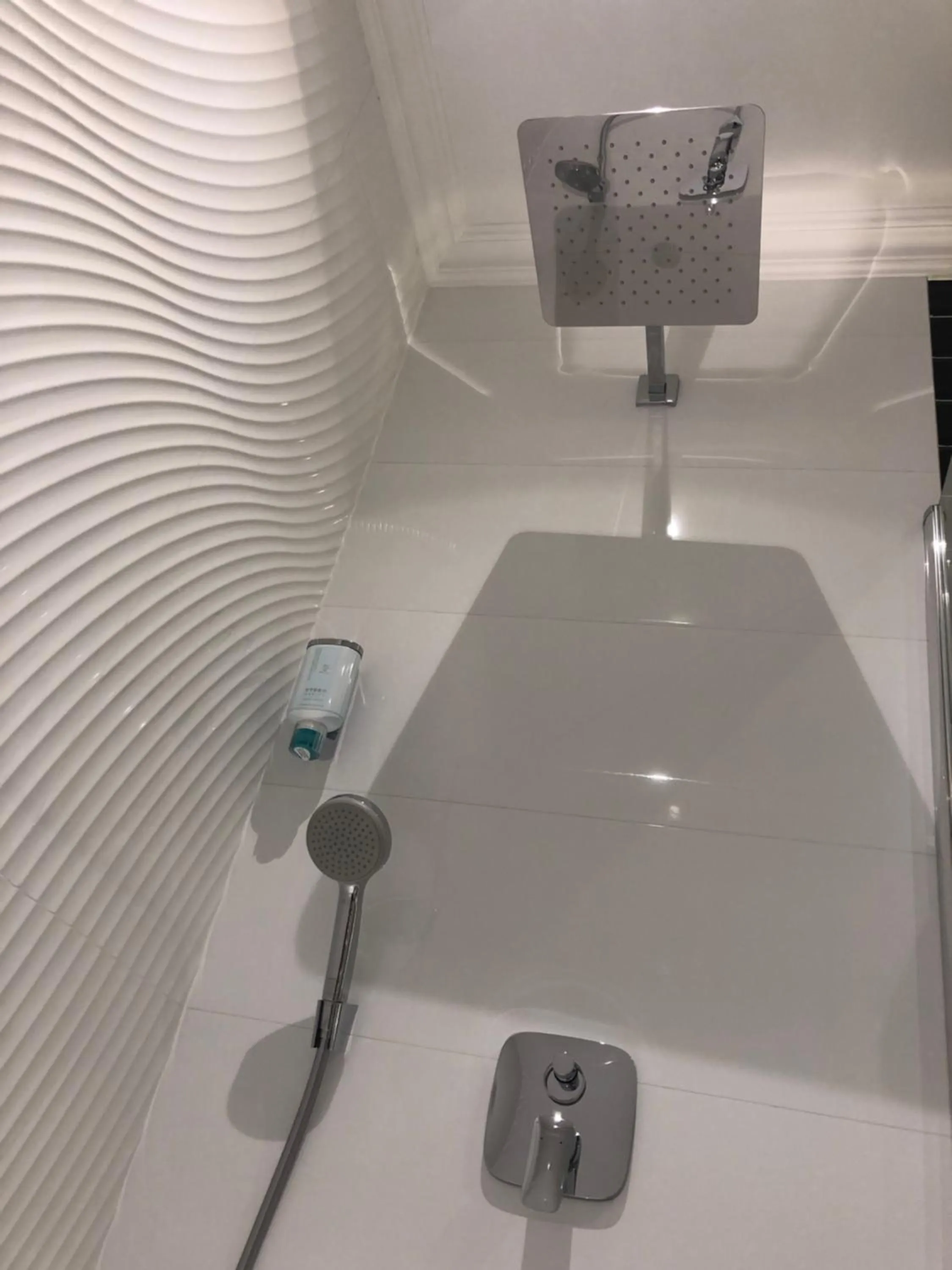 Shower in Reichel-Appartements