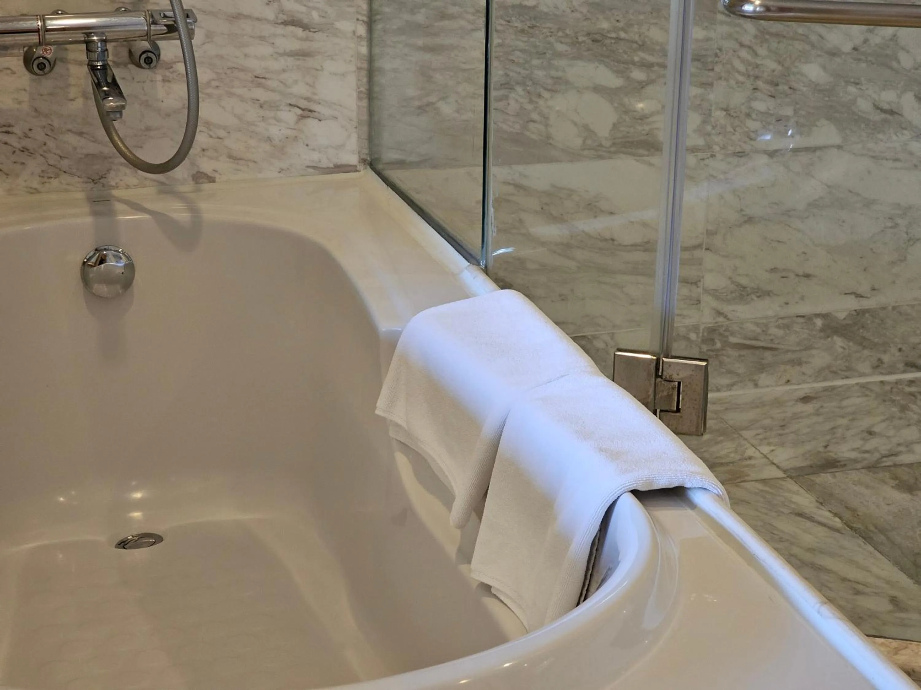 Bathroom in Hilton Garden Inn Hanoi