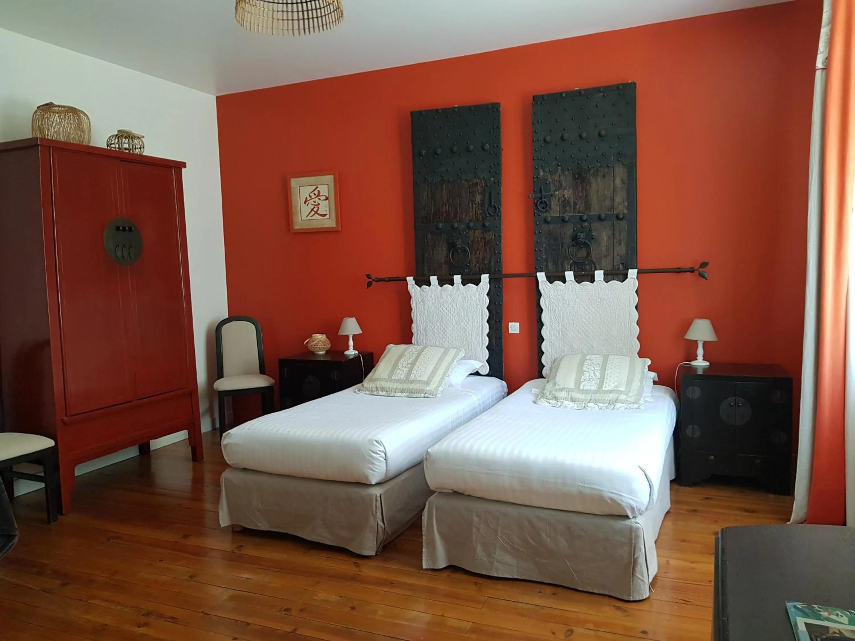 Property building, Bed in Domaine de l'Oie Rouge