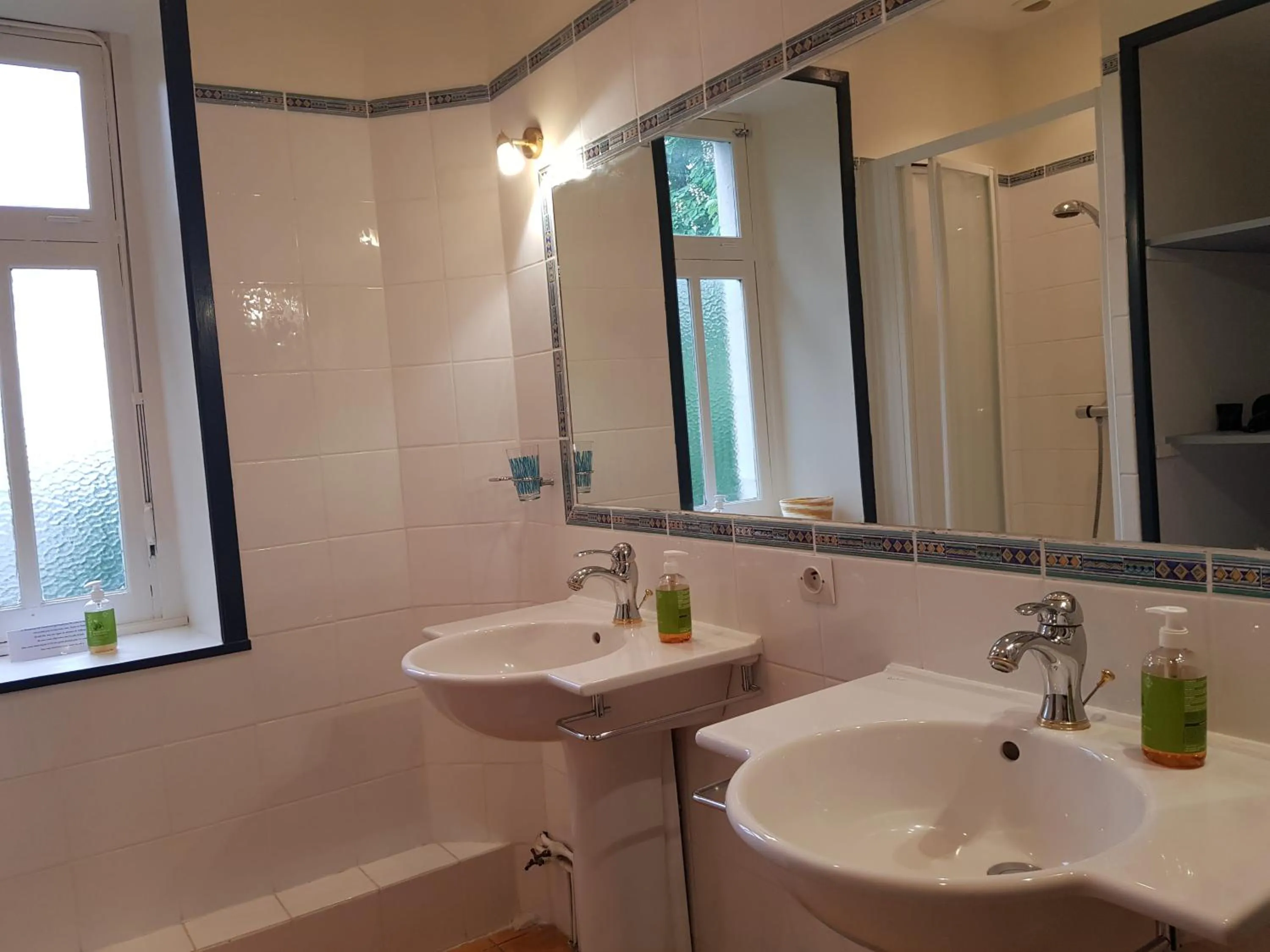 Property building in Domaine de l'Oie Rouge