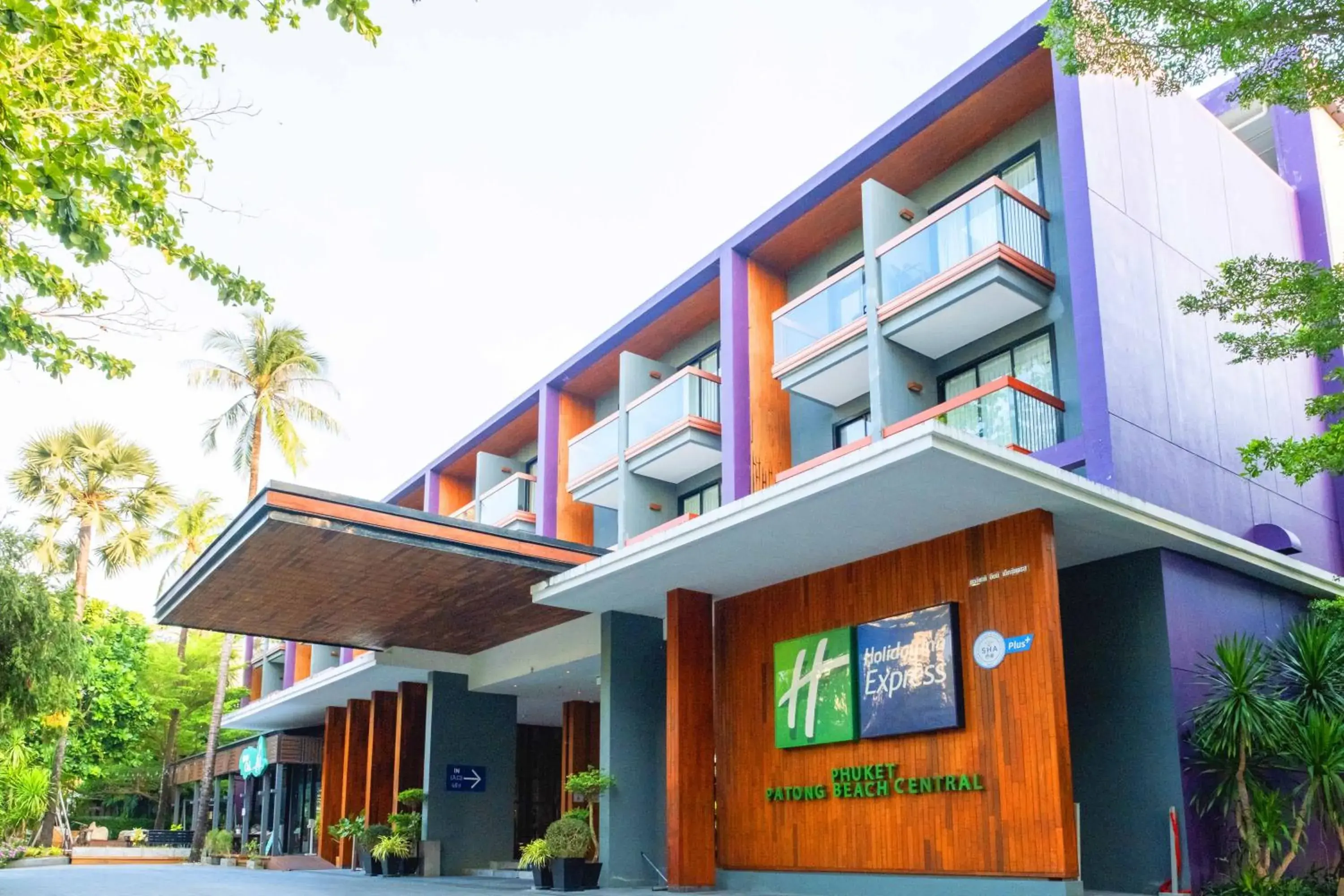 Property building in Holiday Inn Express Phuket Patong Beach Central by IHG Property building in Holiday Inn Express Phuket Patong Beach Central by IHG