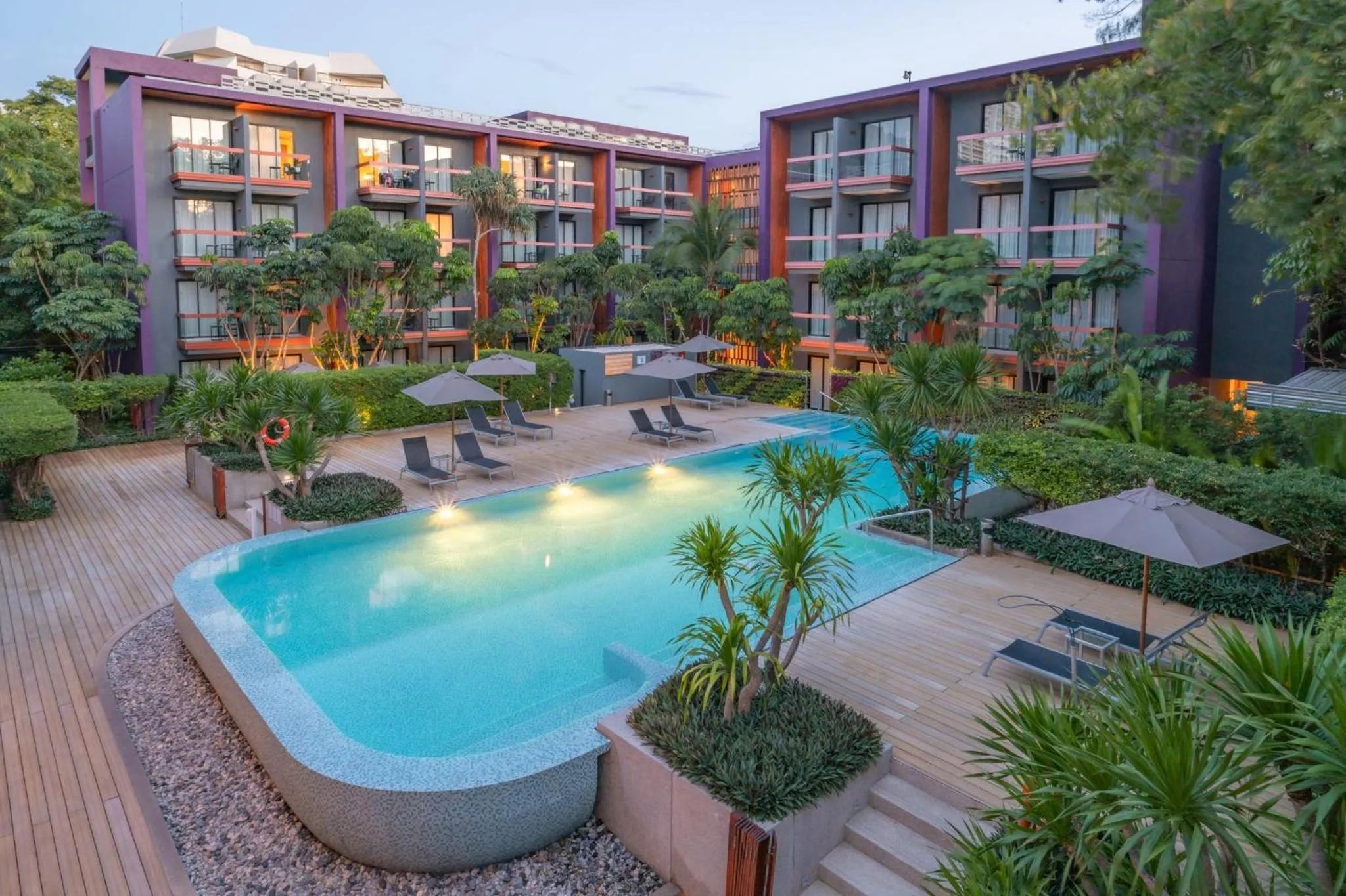 Swimming pool in Holiday Inn Express Phuket Patong Beach Central by IHG