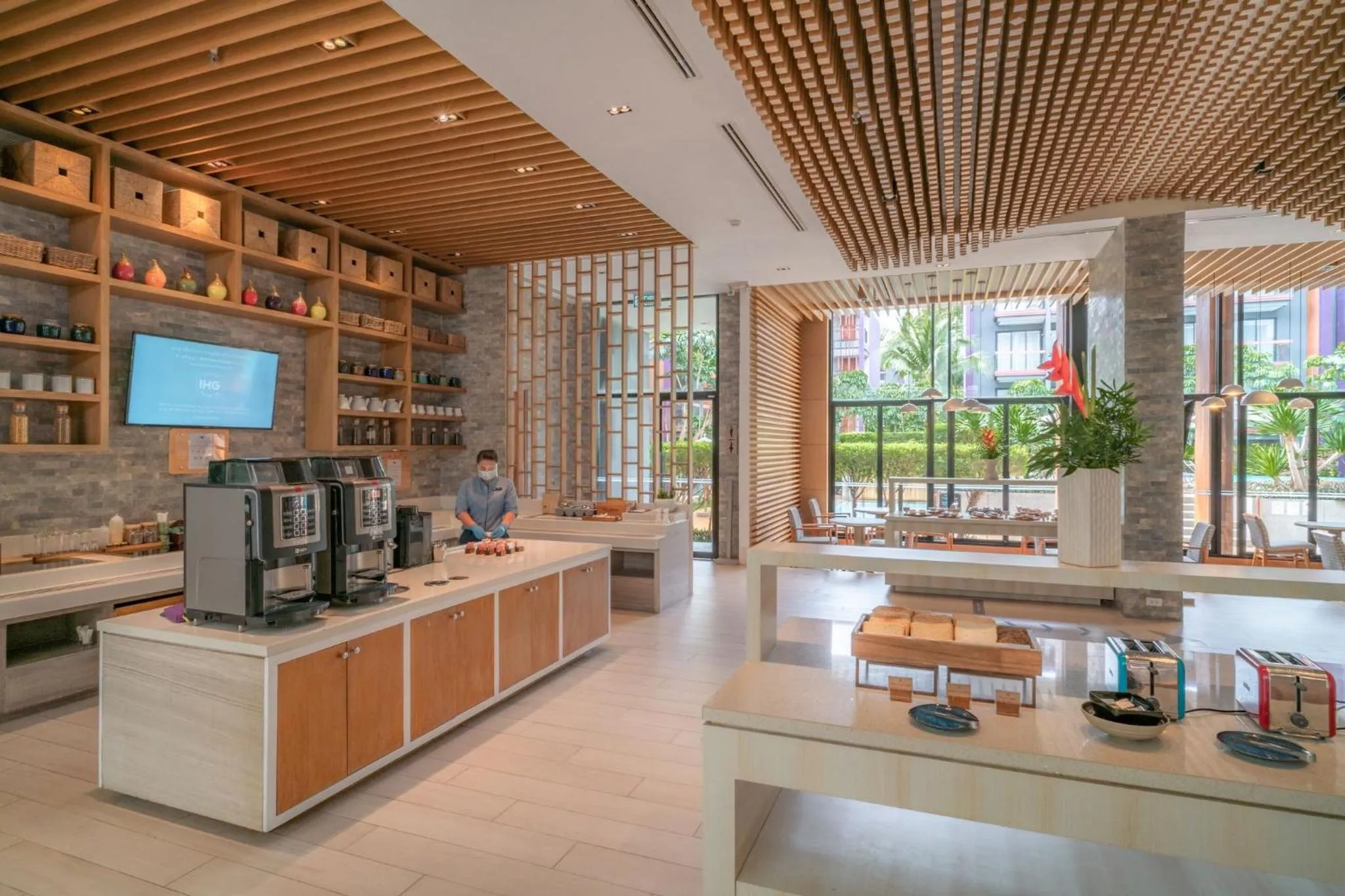 Breakfast in Holiday Inn Express Phuket Patong Beach Central by IHG