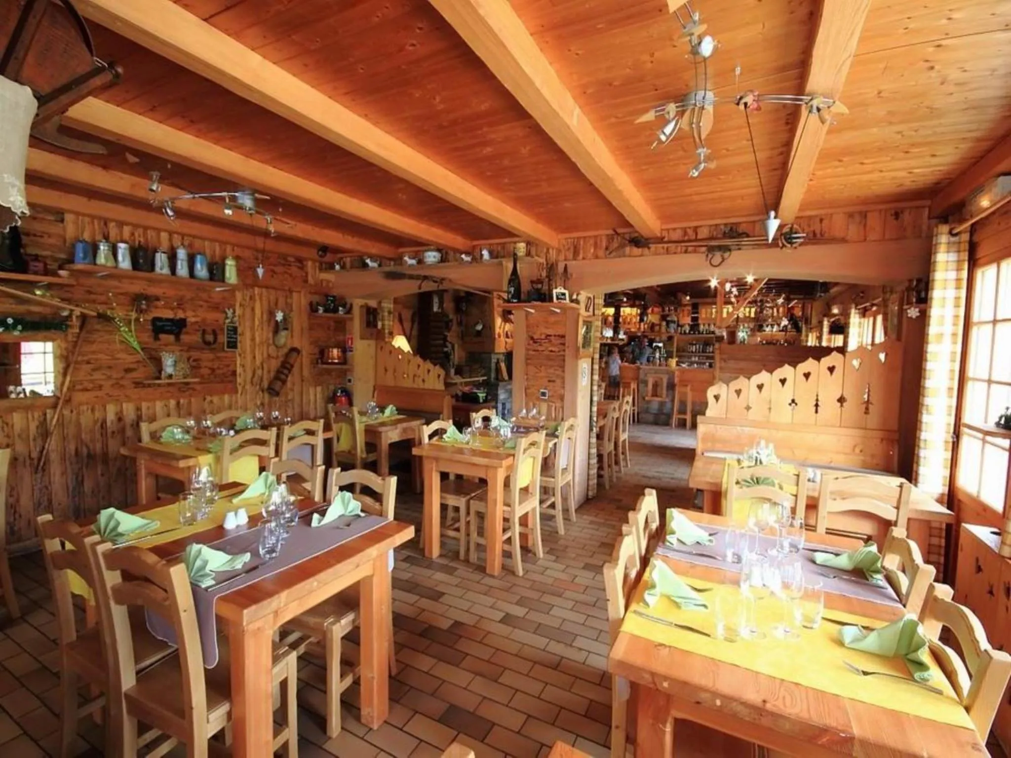 Restaurant/places to eat in La Mollinière