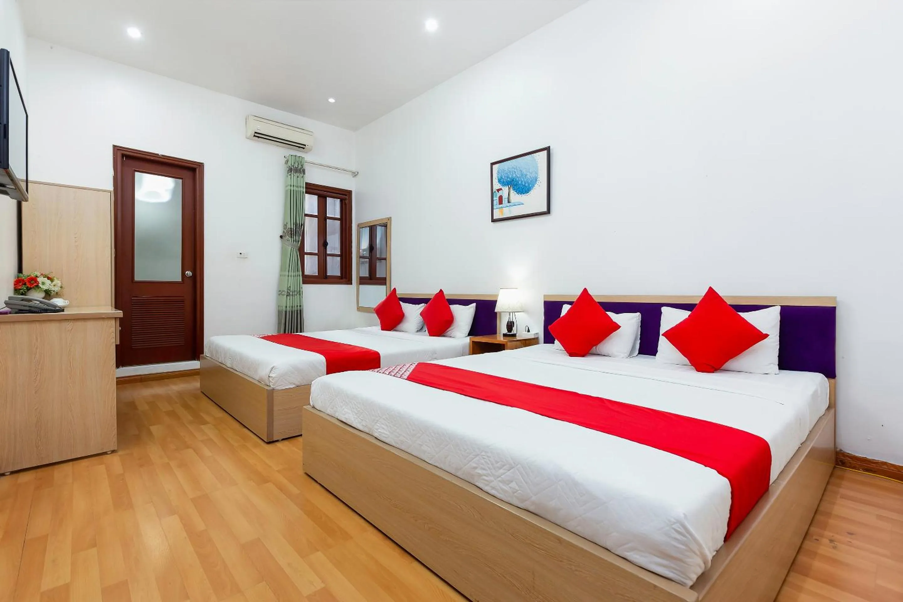 Photo of the whole room, Bed in Little Hanoi Hostel