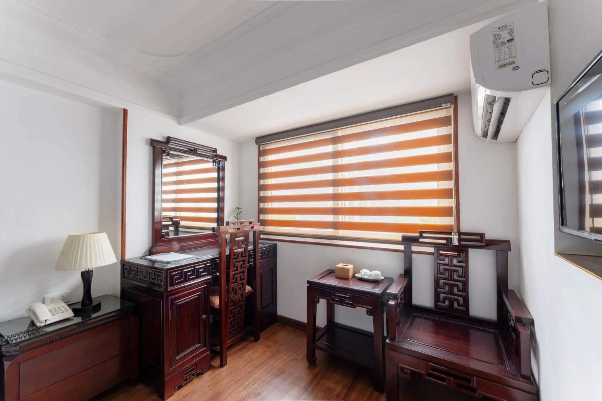 Seating area, Bed in Little Hanoi Hotel