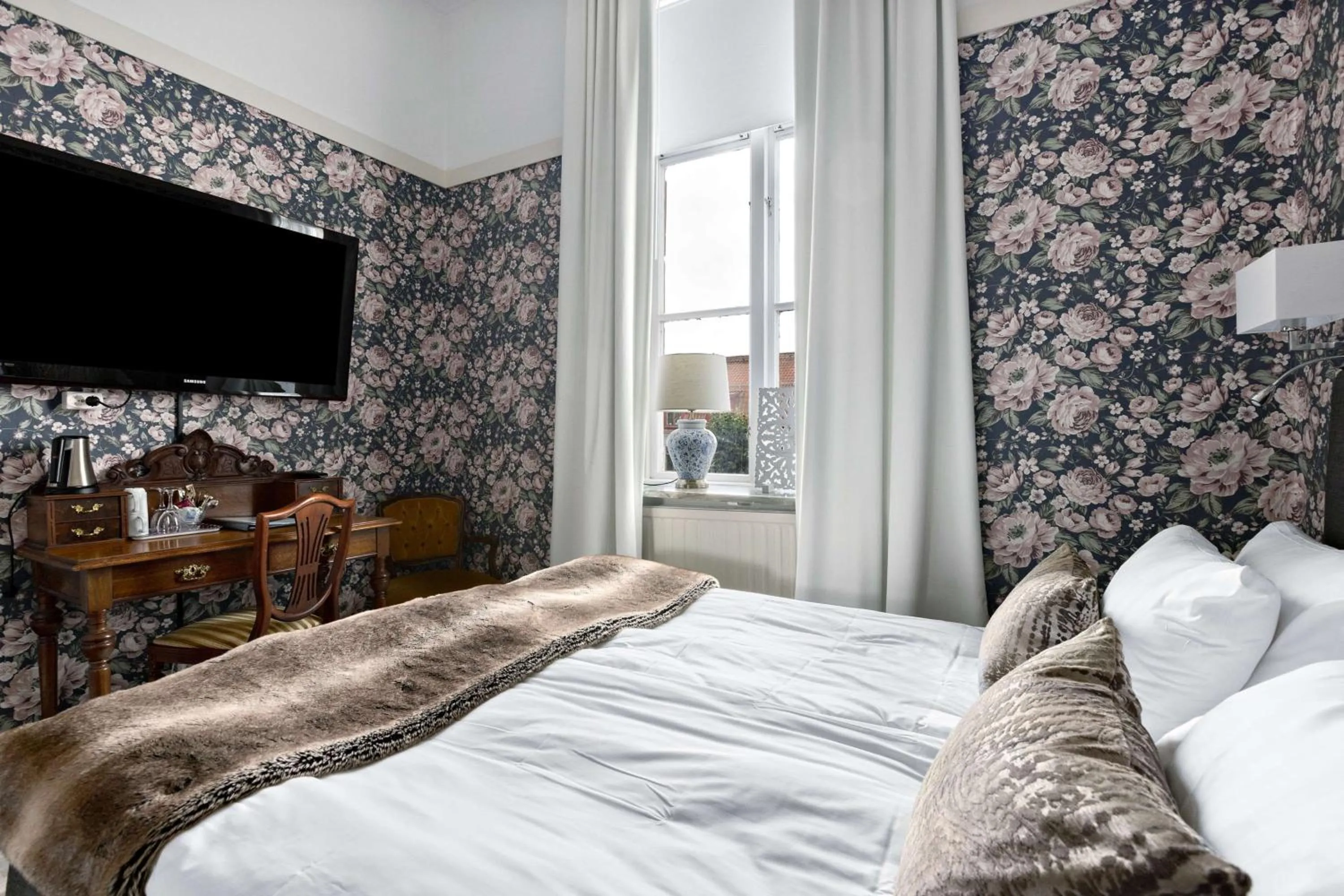 Bedroom, Bed in Nora Stadshotell, Sure Hotel Collection by Best Western