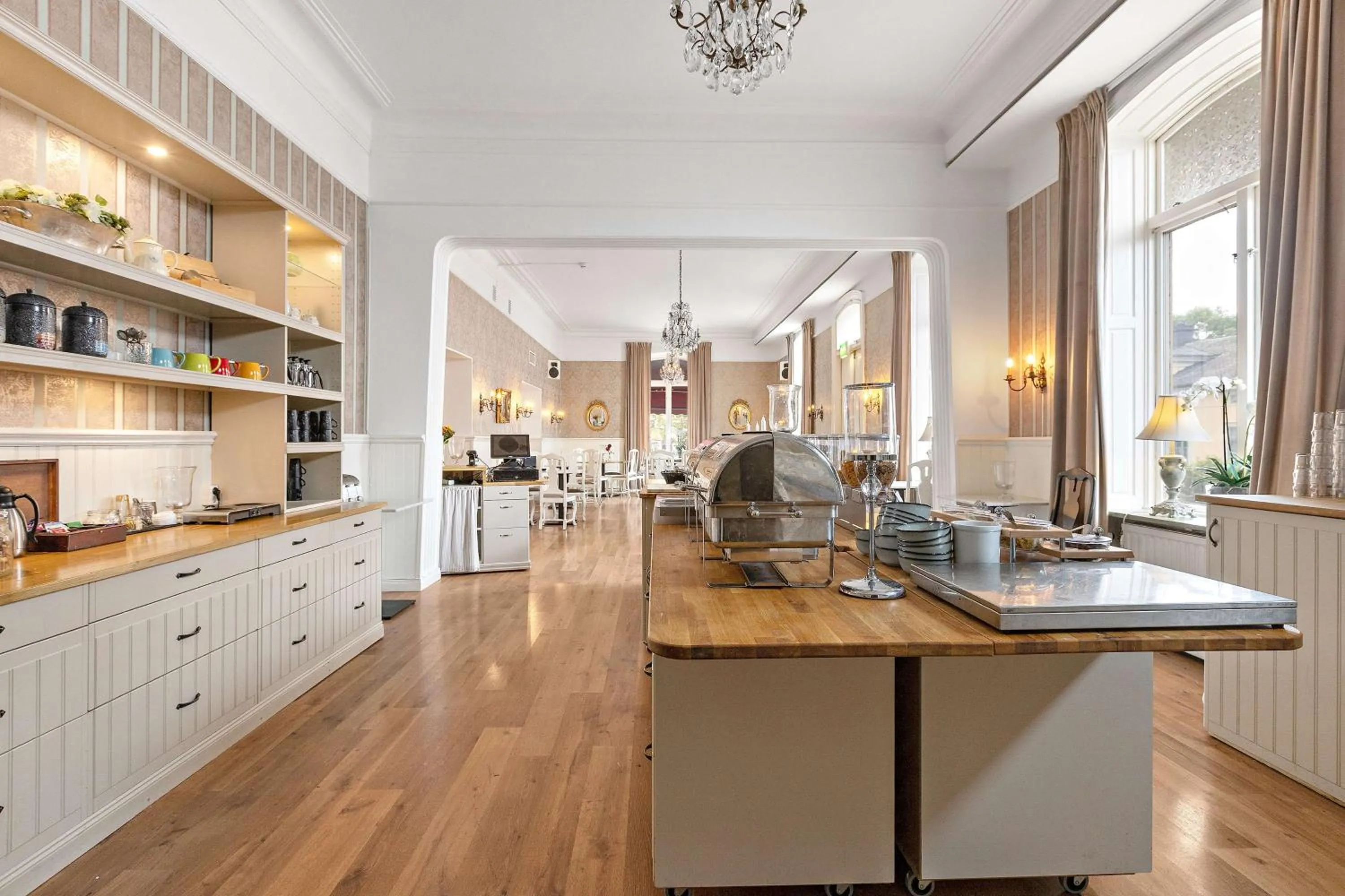 Breakfast in Nora Stadshotell, Sure Hotel Collection by Best Western