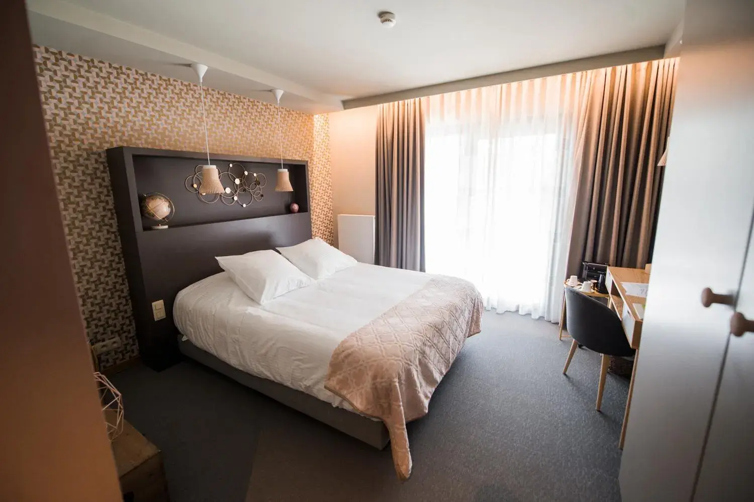 Double Room with Balcony - single occupancy in La Libellule Double Room with Balcony - single occupancy in La Libellule