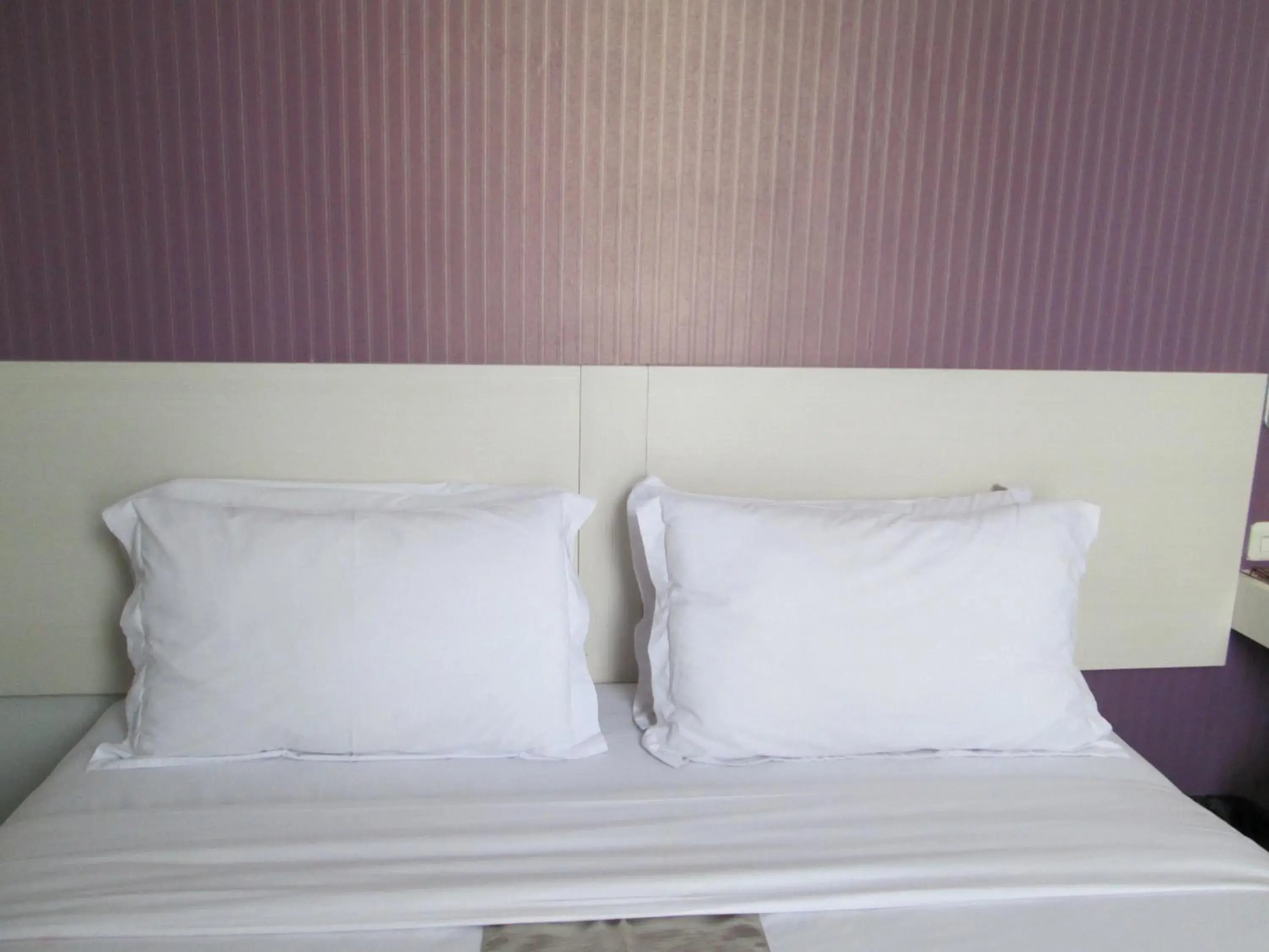 Bedroom, Bed in Vio Surapati Bandung Bedroom, Bed in Vio Surapati Bandung