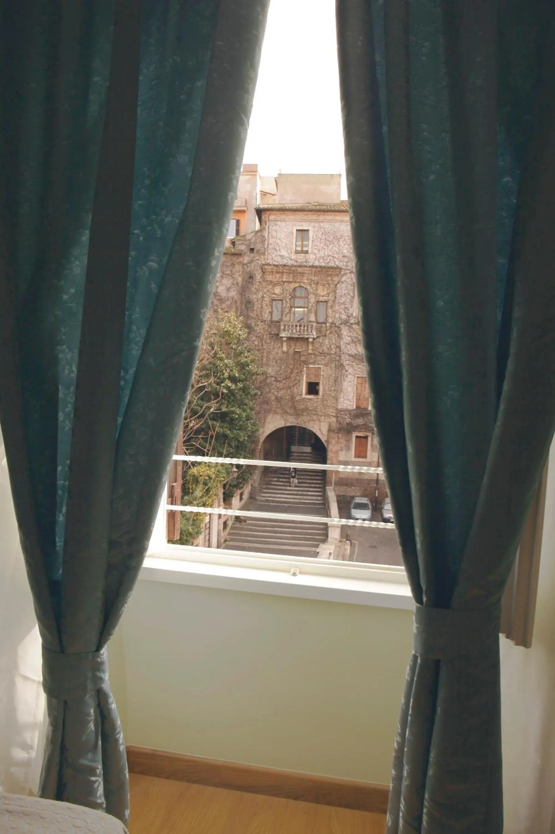 Photo of the whole room in Duca di Cavour