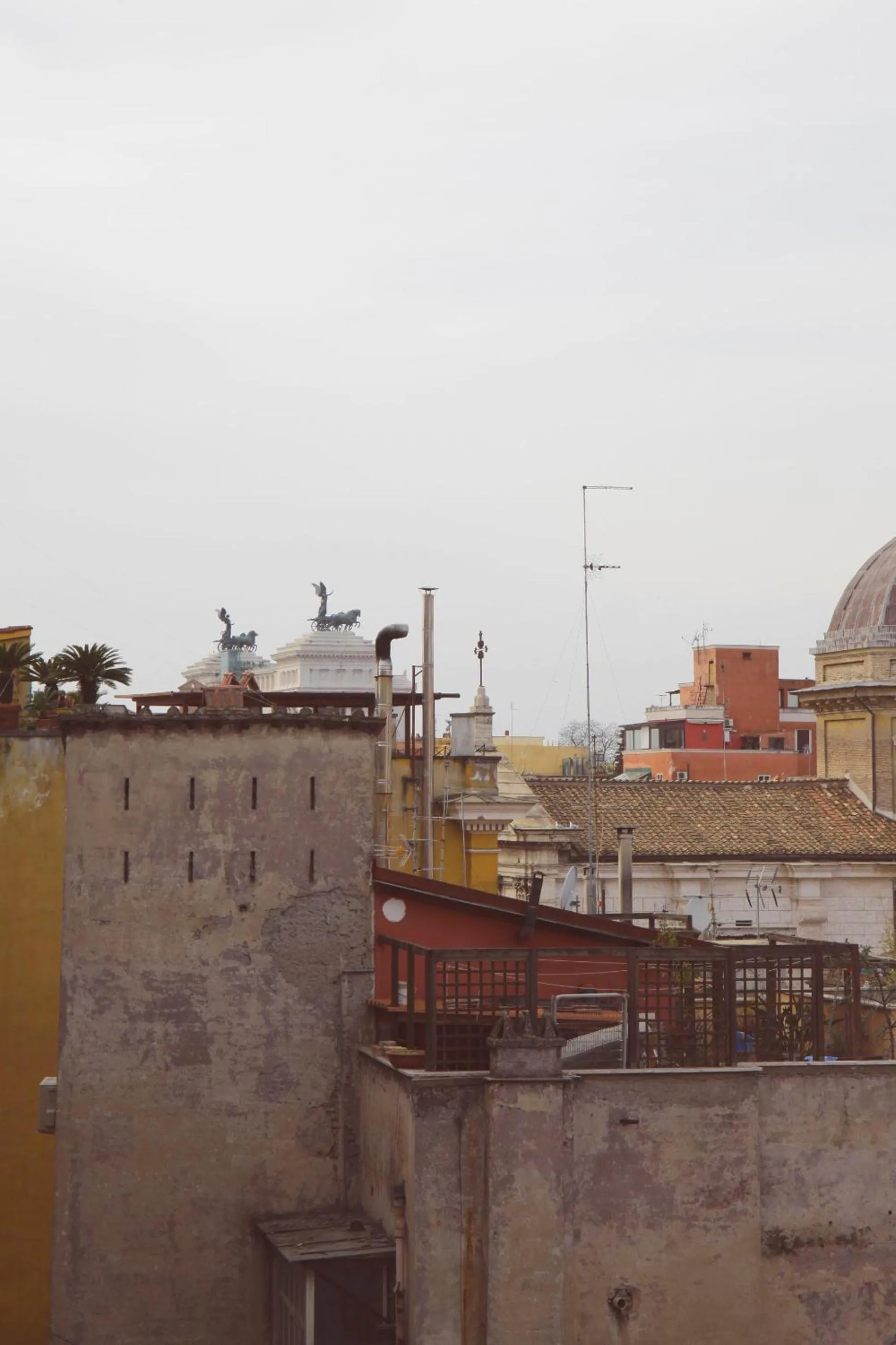 Photo of the whole room in Duca di Cavour