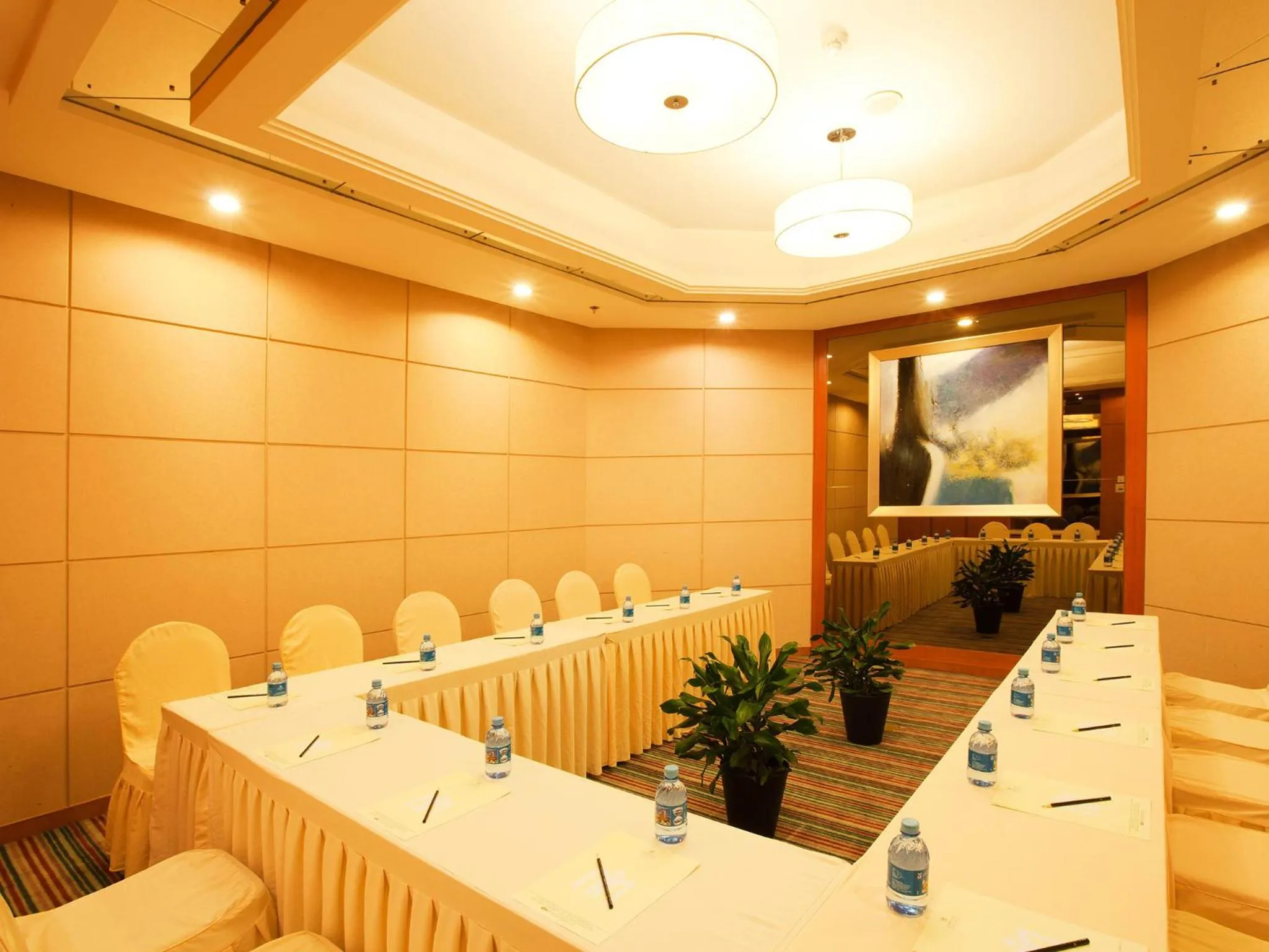 Banquet/Function facilities in Bayshore Hotel Dalian