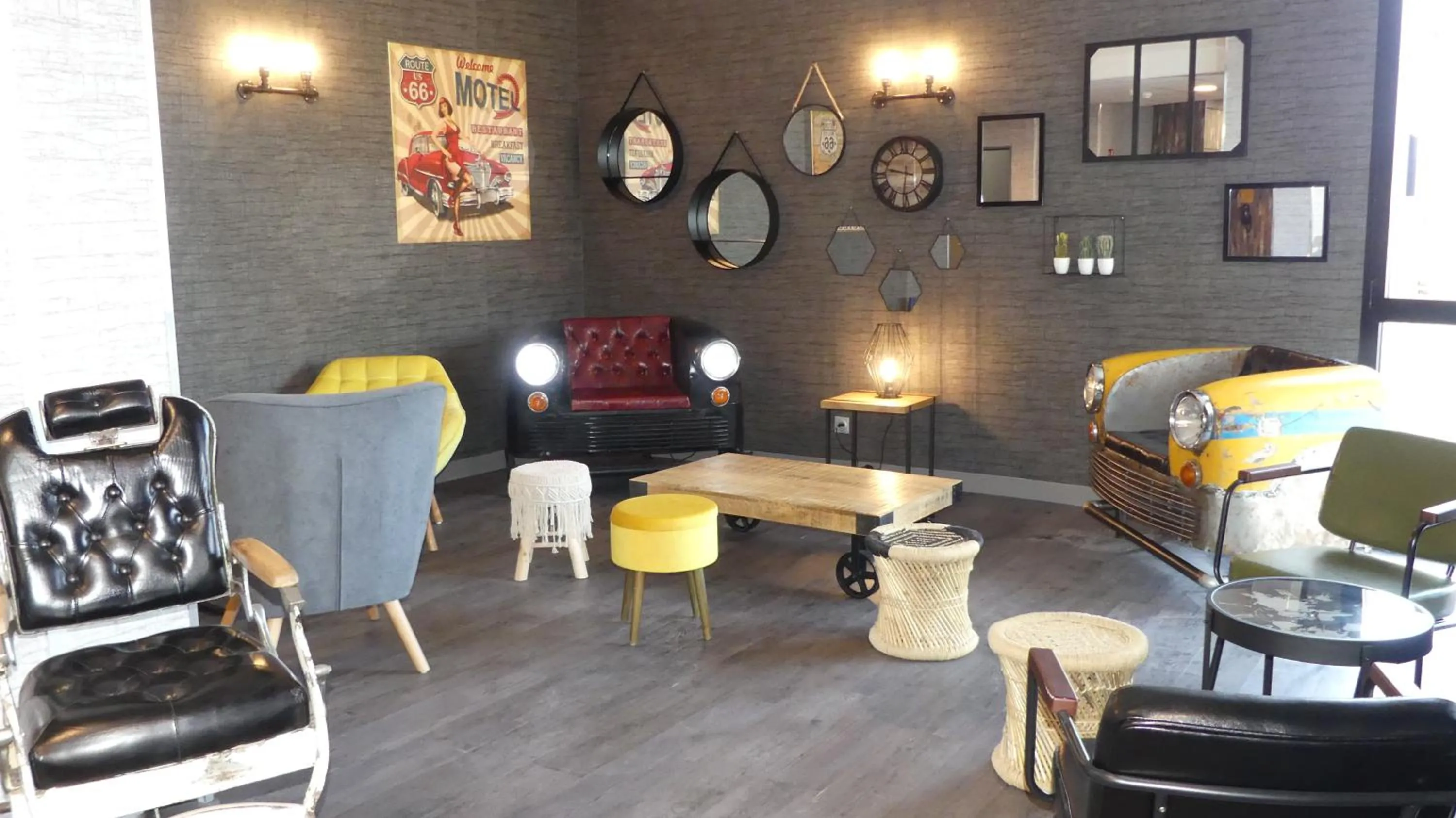 Lounge or bar in Break Hôtel