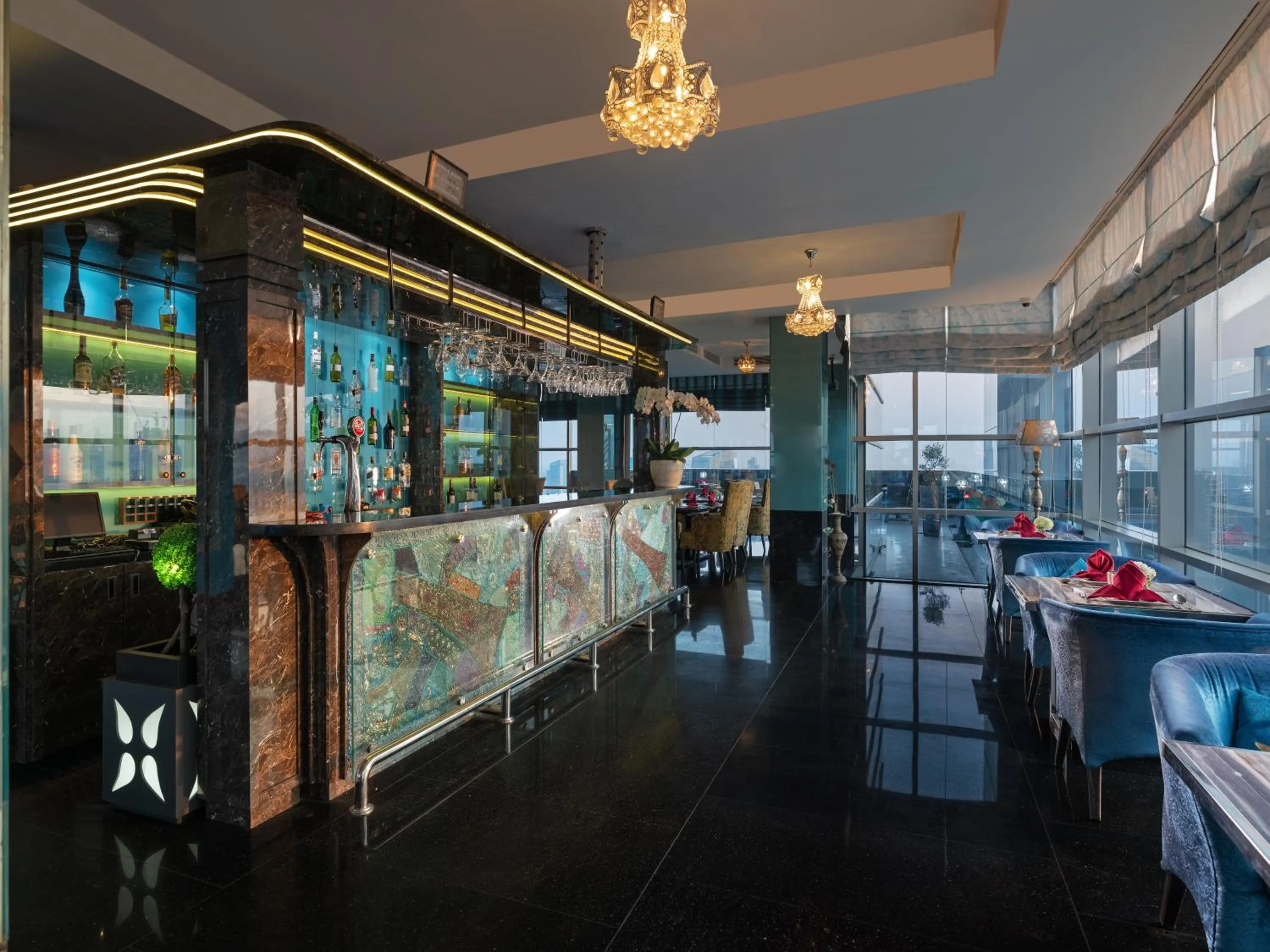 Restaurant/places to eat in Manhattan Hotel Jakarta