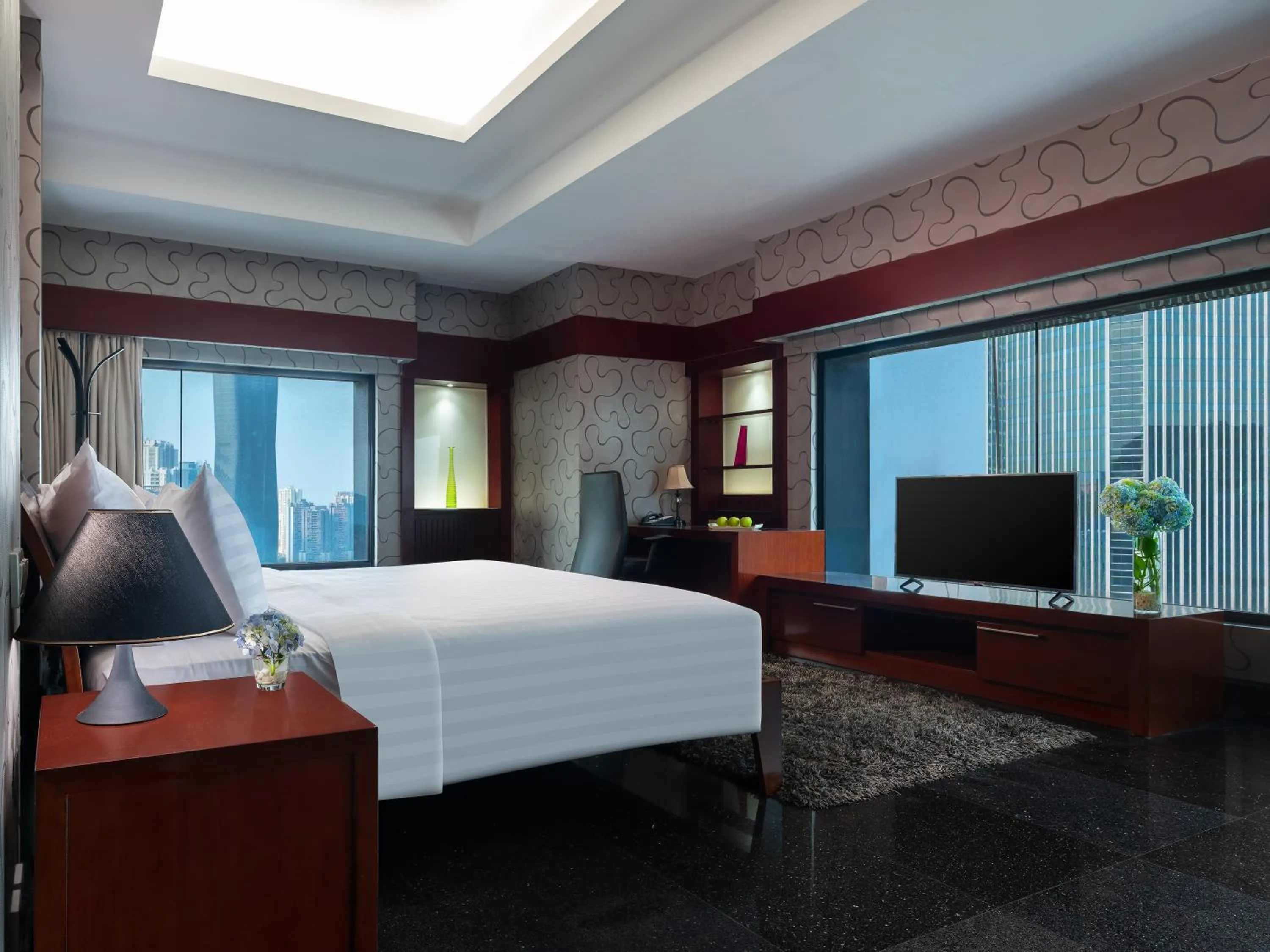 Bedroom, Bed in Manhattan Hotel Jakarta