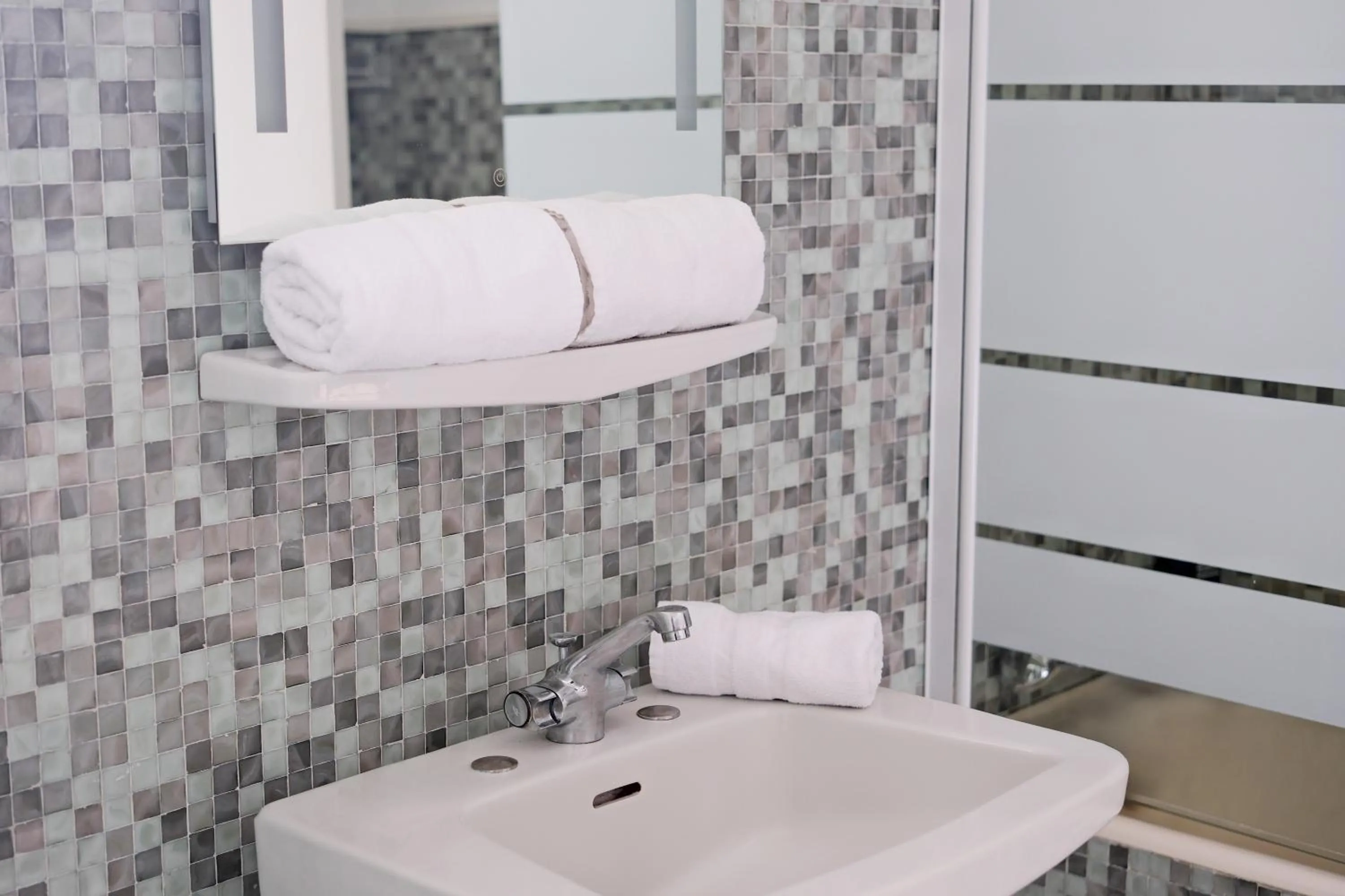 Bed in Résidence Le Beau Rivage