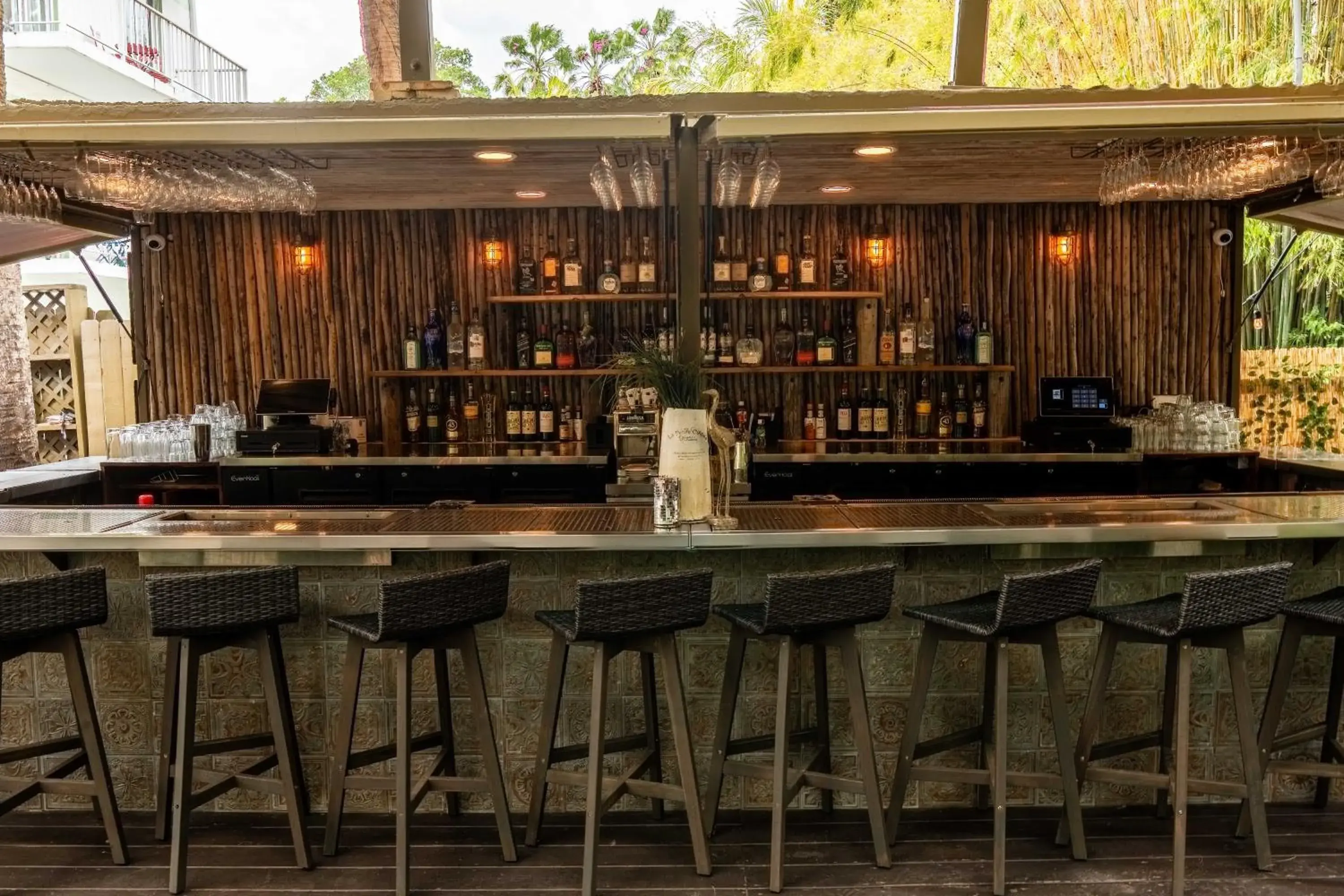 Restaurant/places to eat in Miami River Inn by Renzzi Restaurant/places to eat in Miami River Inn by Renzzi