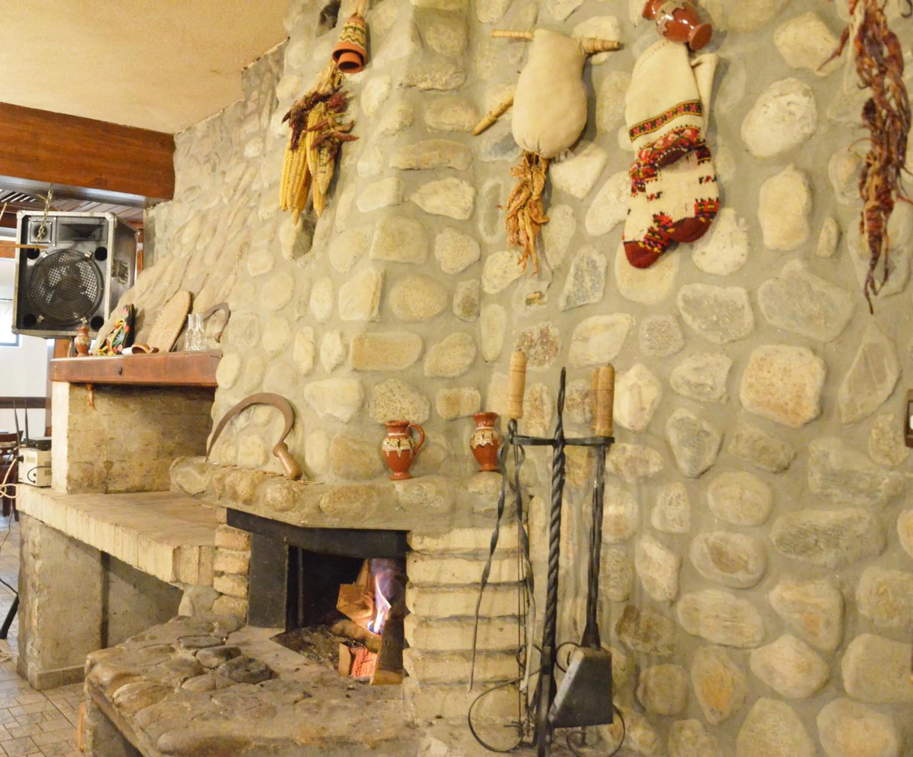 Restaurant/places to eat in Hotel Dumanov