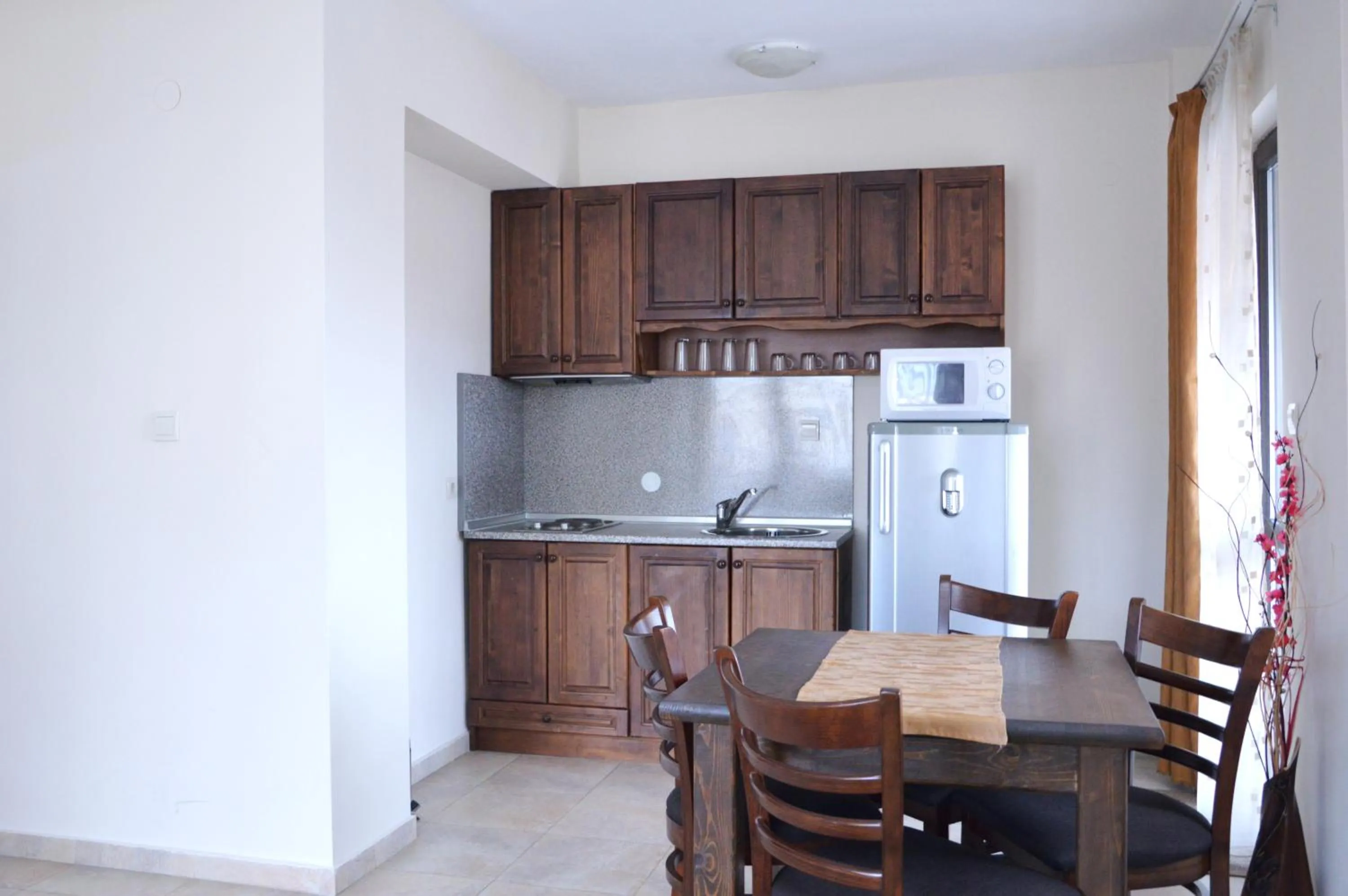 Kitchen or kitchenette in Hotel Dumanov