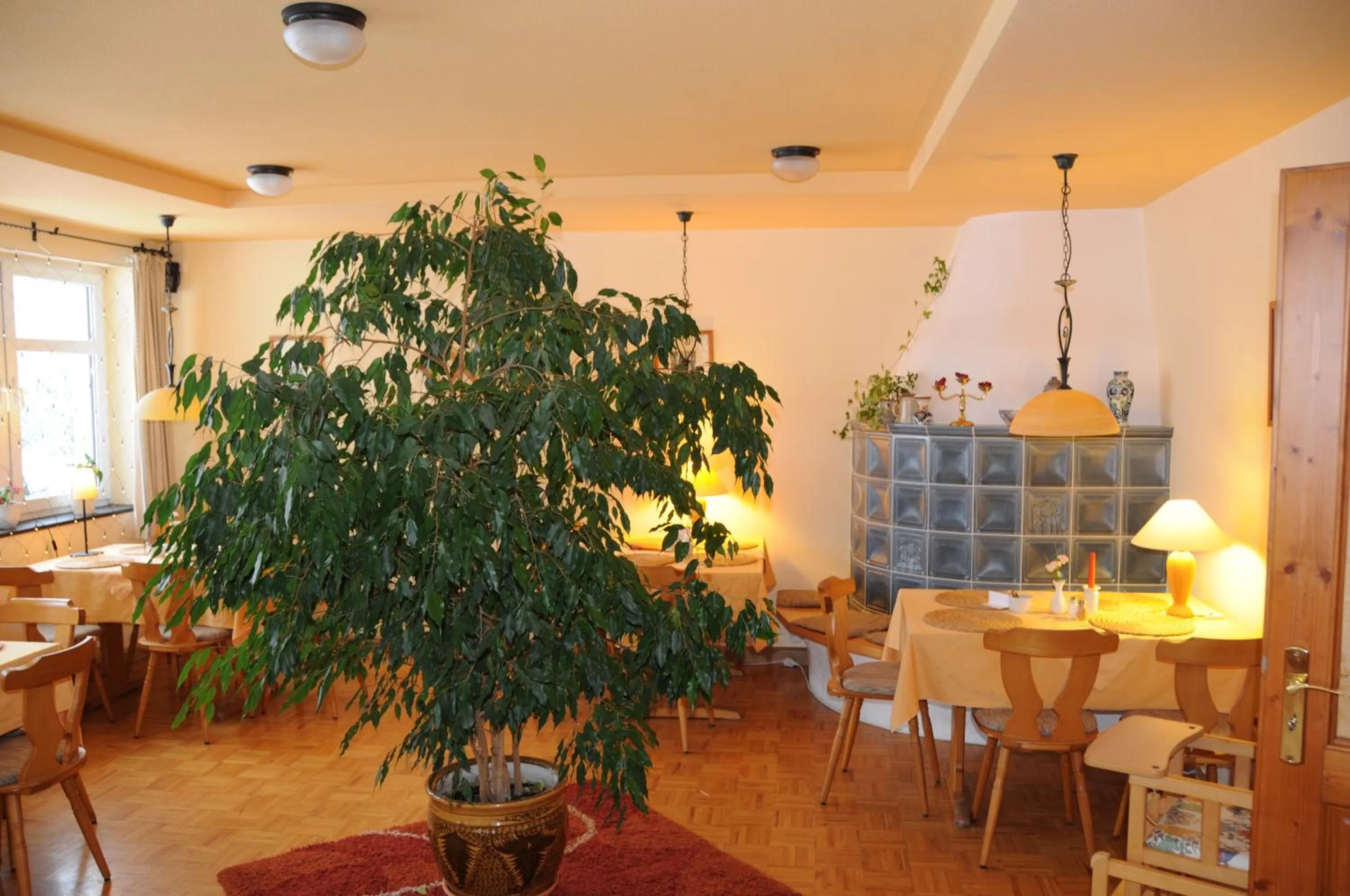 Restaurant/places to eat in Pension Klette