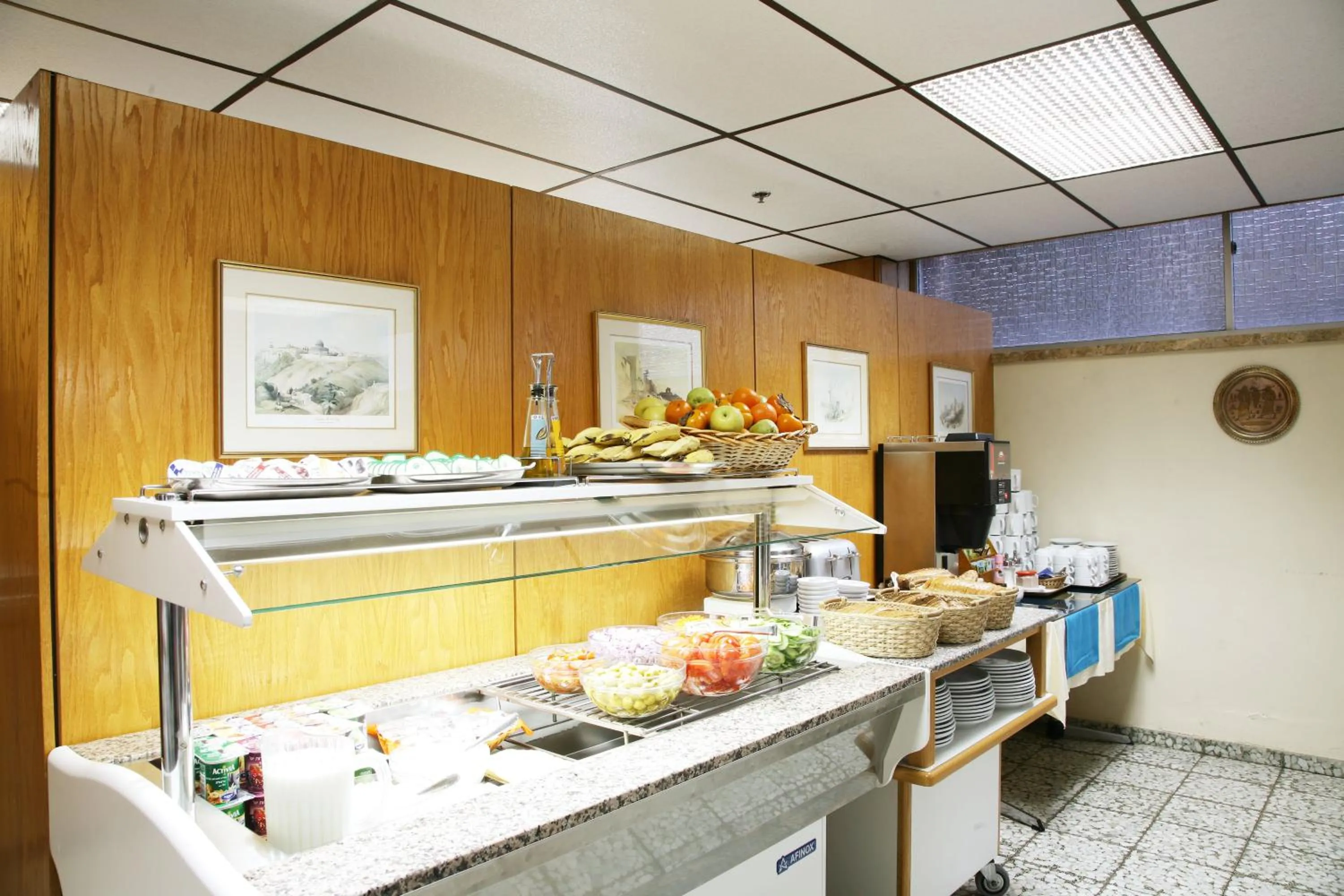 Restaurant/places to eat in Beth-Shalom