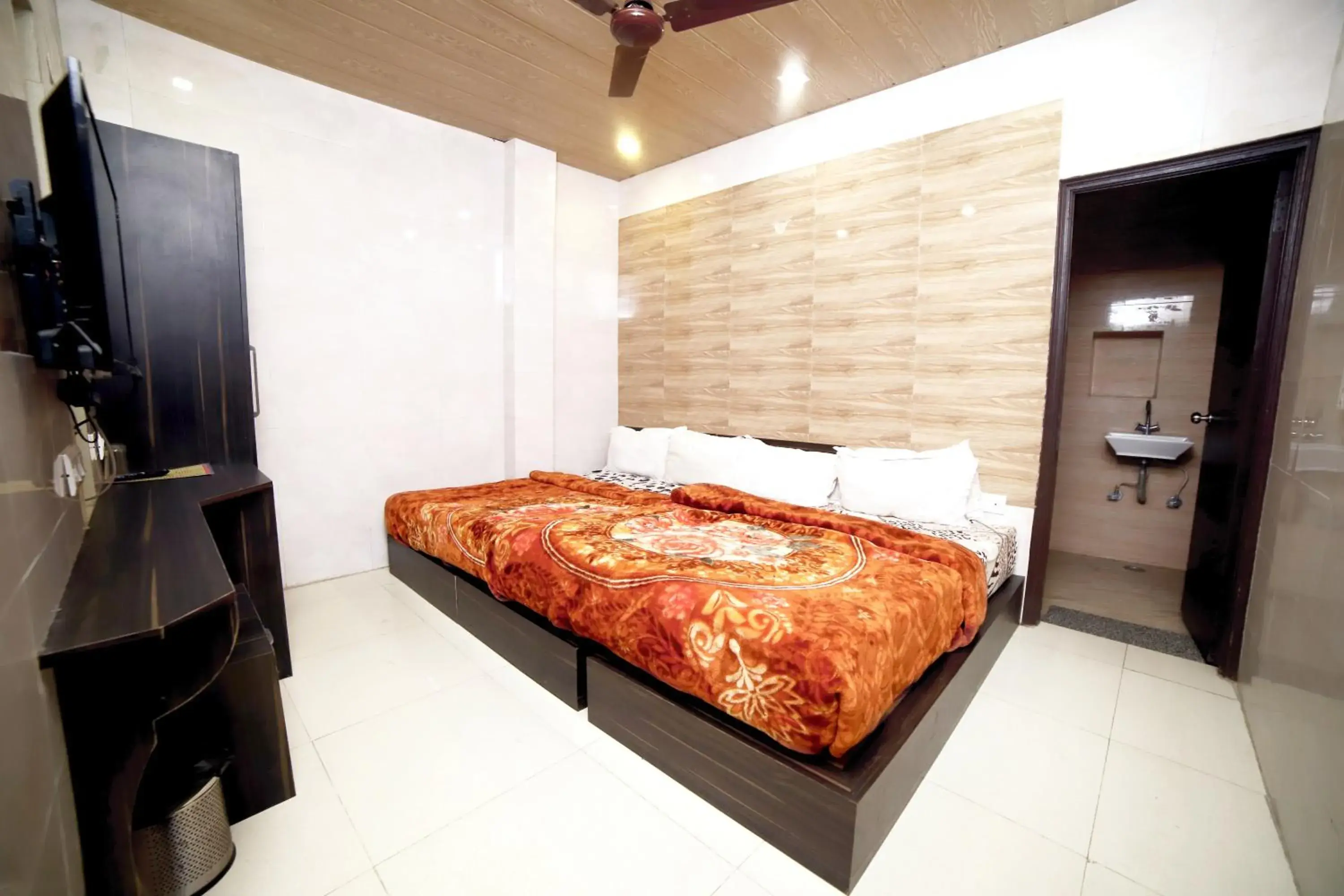 Triple Room in Hotel Star Light Triple Room in Hotel Star Light