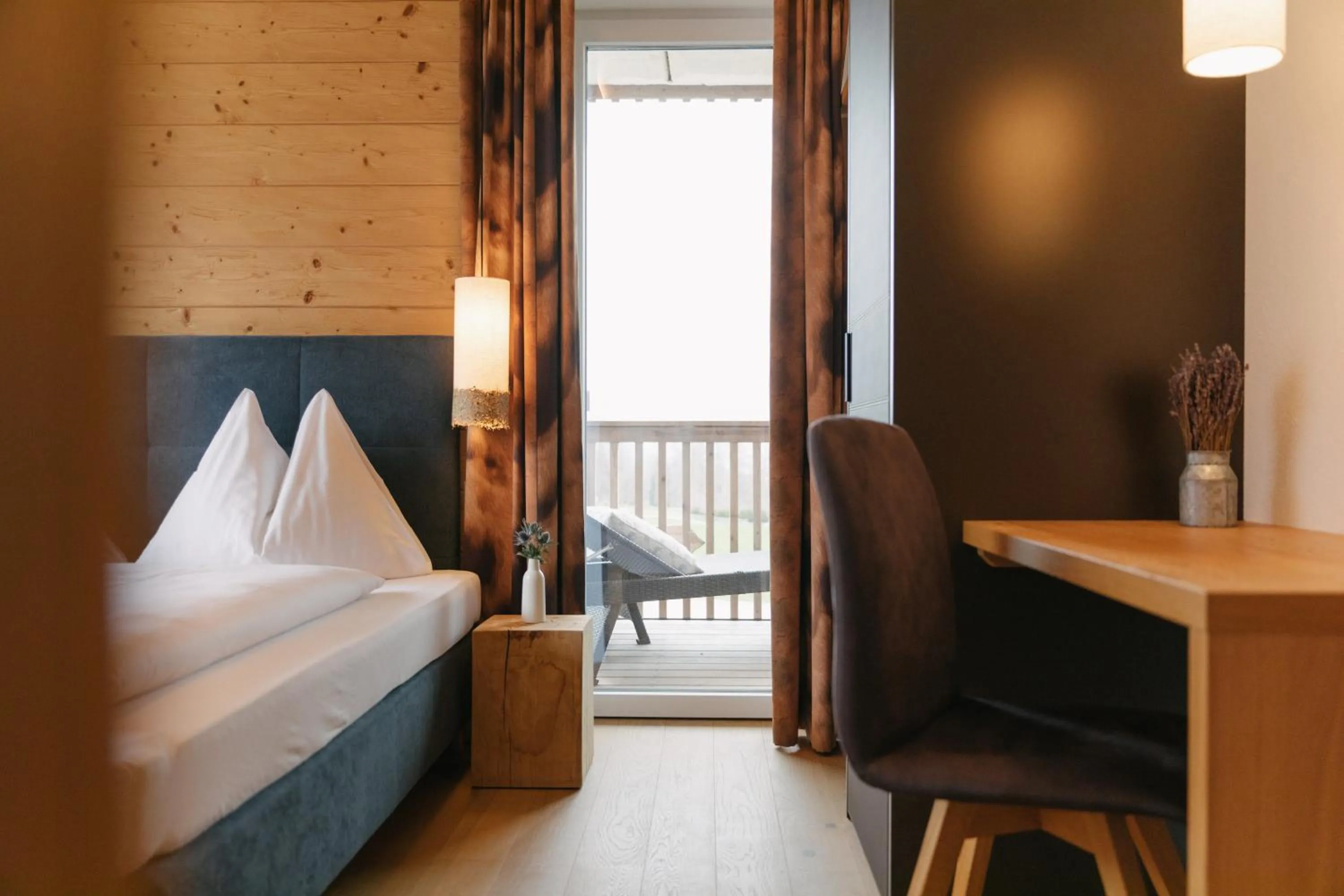 Living room, Bed in Chalet Village by Apart4you