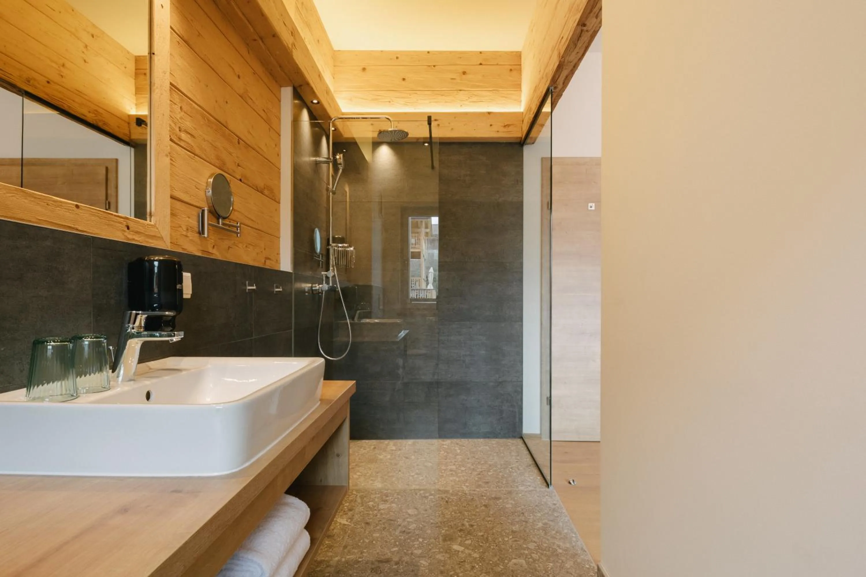 Bathroom in Chalet Village by Apart4you