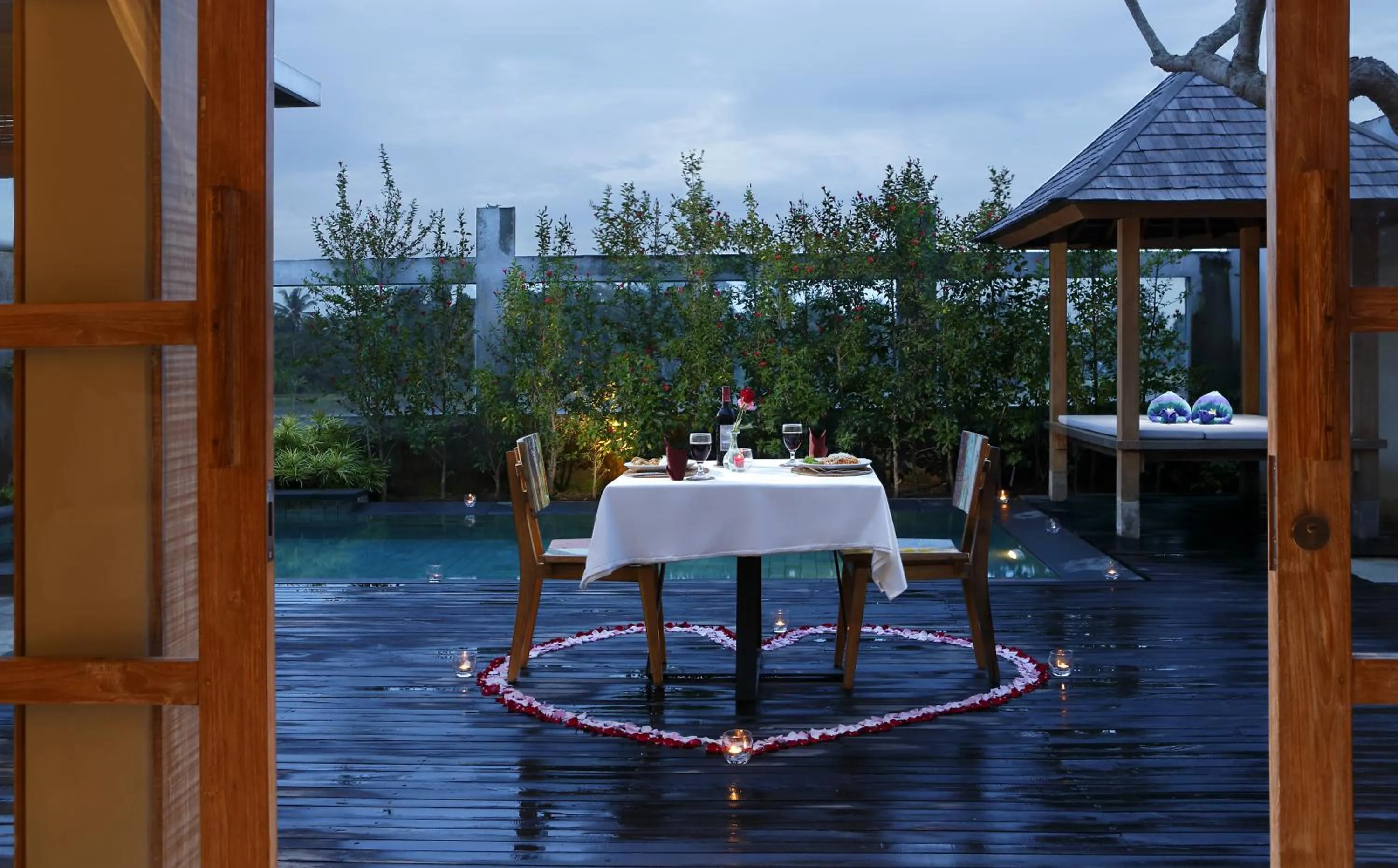 Night in Villa Kayu Lama