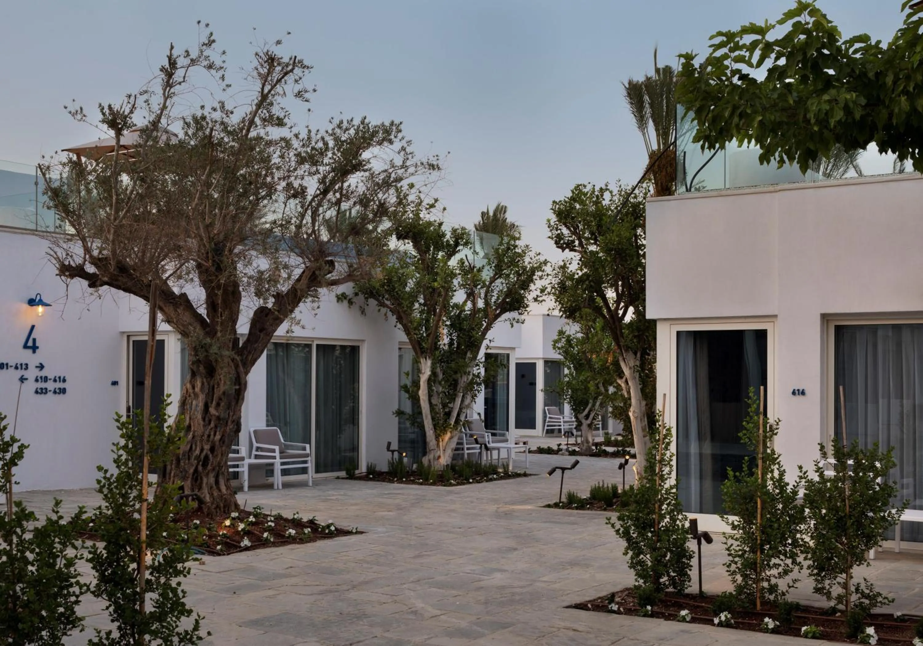 Balcony/Terrace in Herbert Samuel Milos Dead Sea