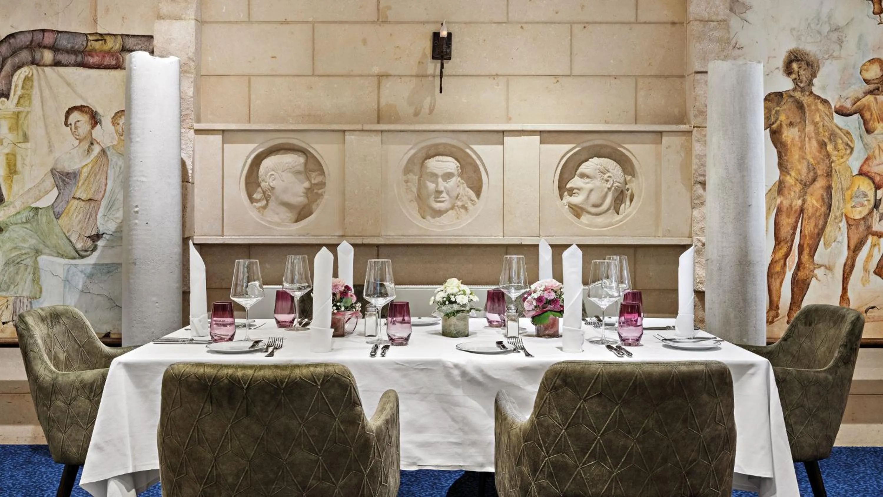 Restaurant/places to eat in Dorint MARC AUREL Spa & Golf Resort