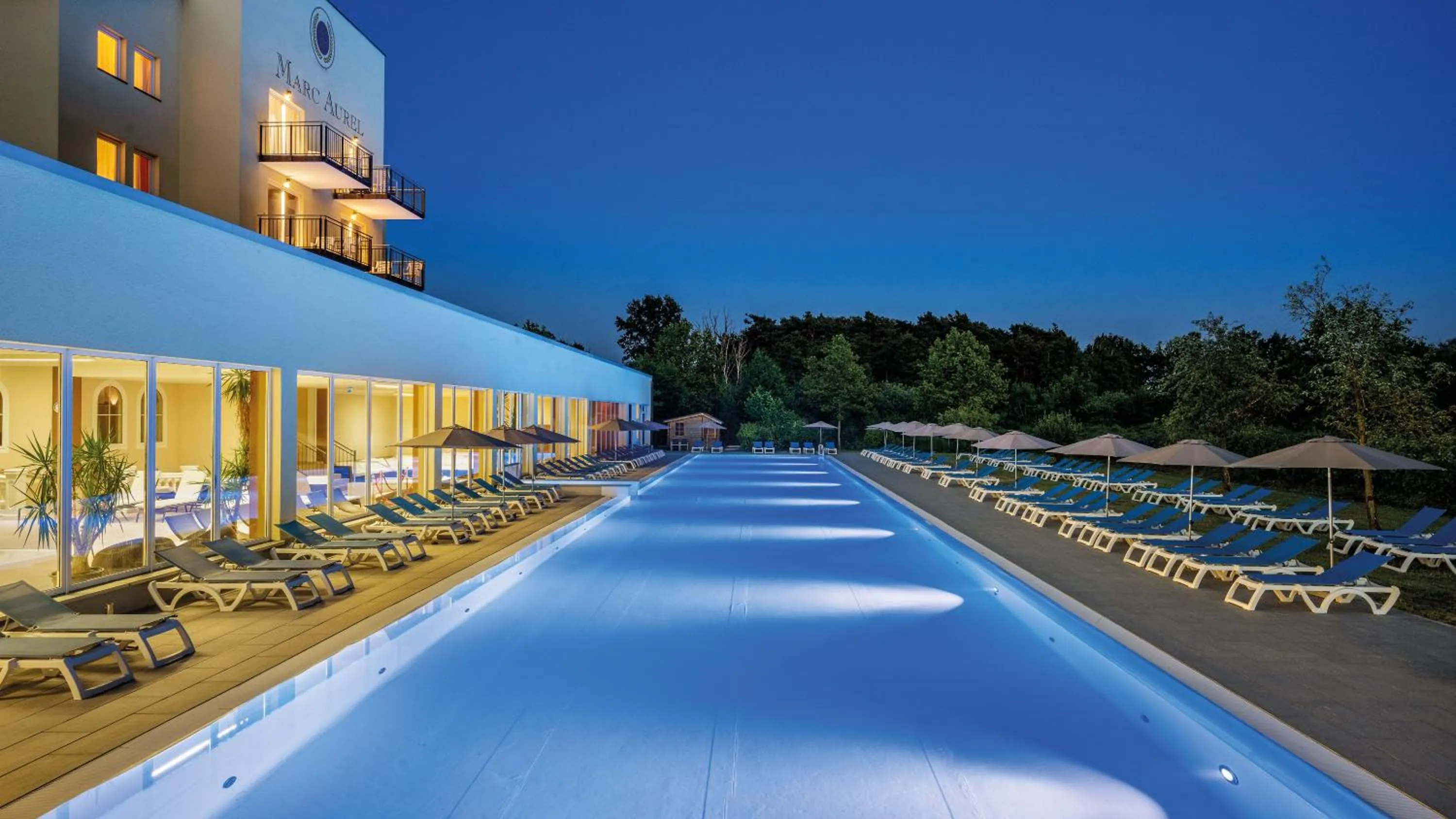 Pool view in Dorint MARC AUREL Spa & Golf Resort