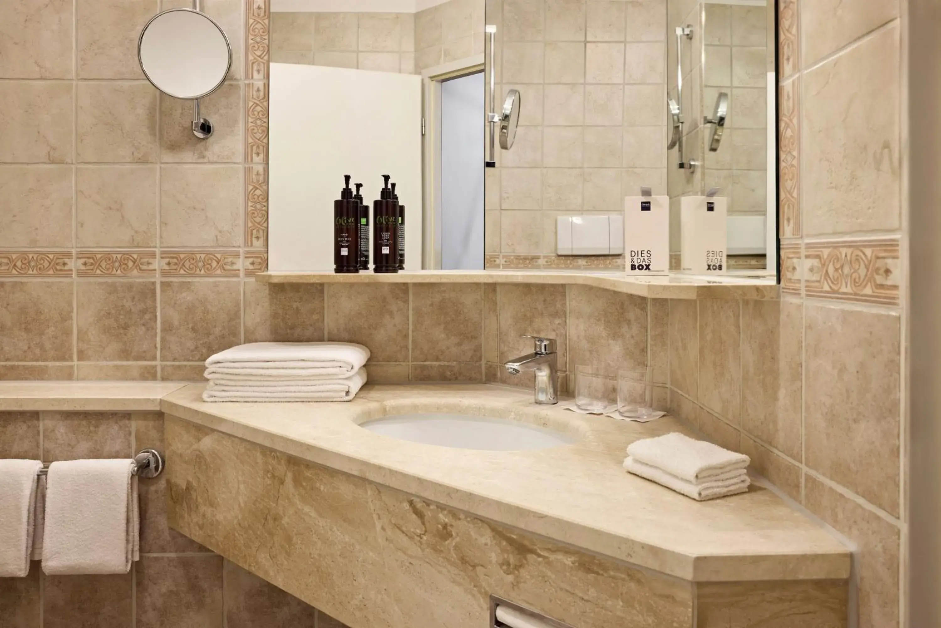 Superior Double Room in Dorint MARC AUREL Spa & Golf Resort Superior Double Room in Dorint MARC AUREL Spa & Golf Resort