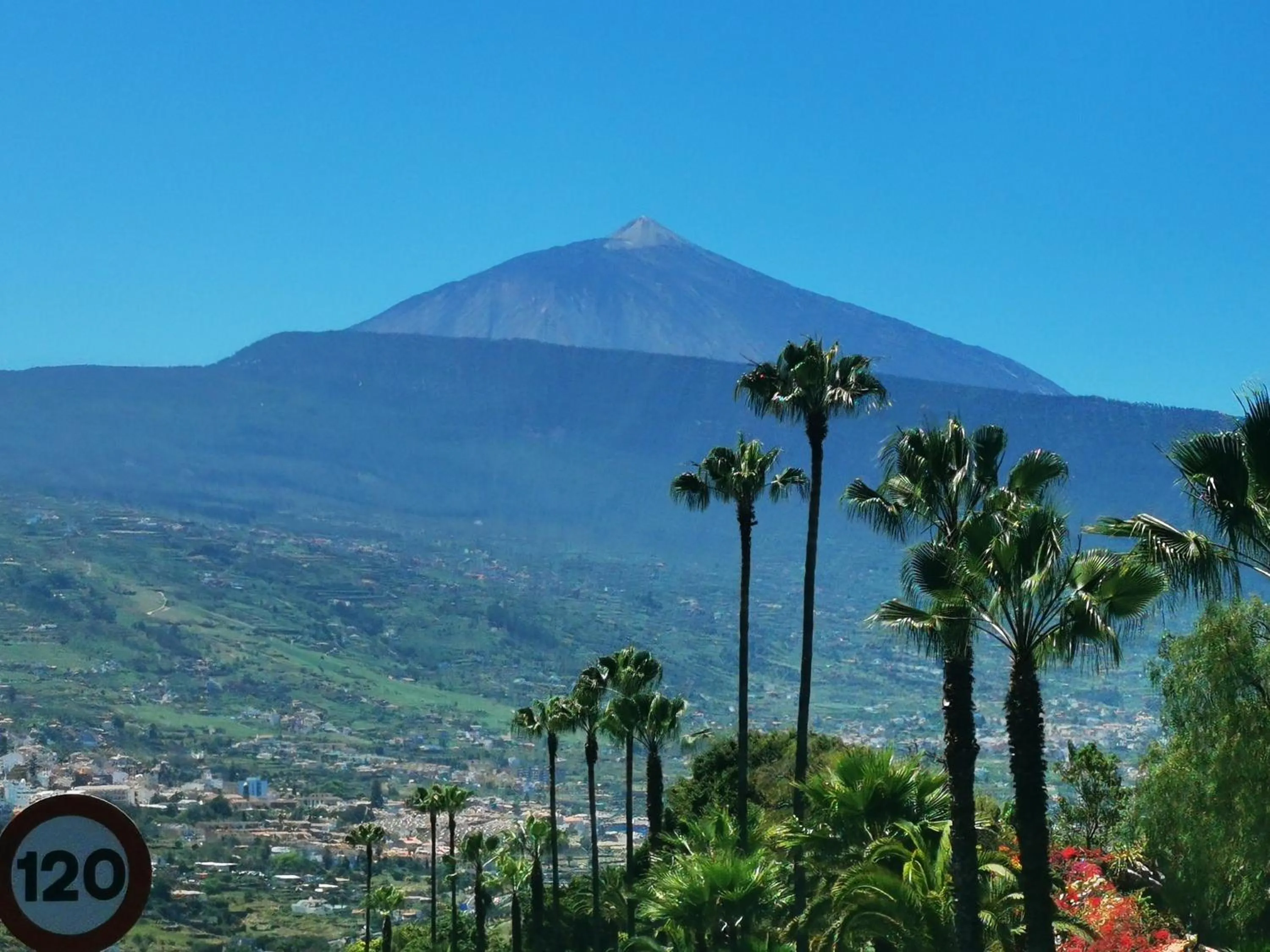 Hiking in Hotel Don Cándido
