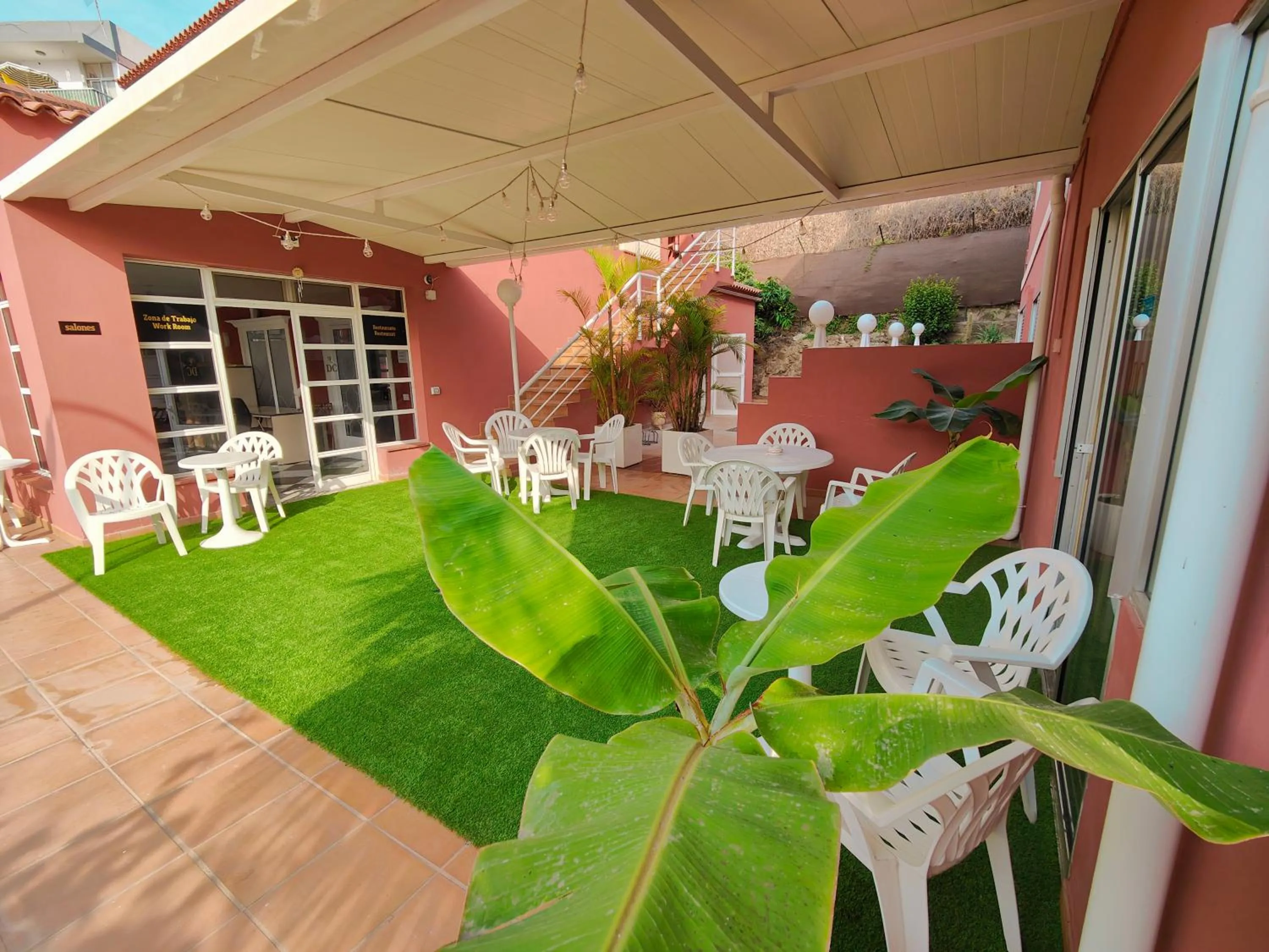 Garden view in Hotel Don Cándido
