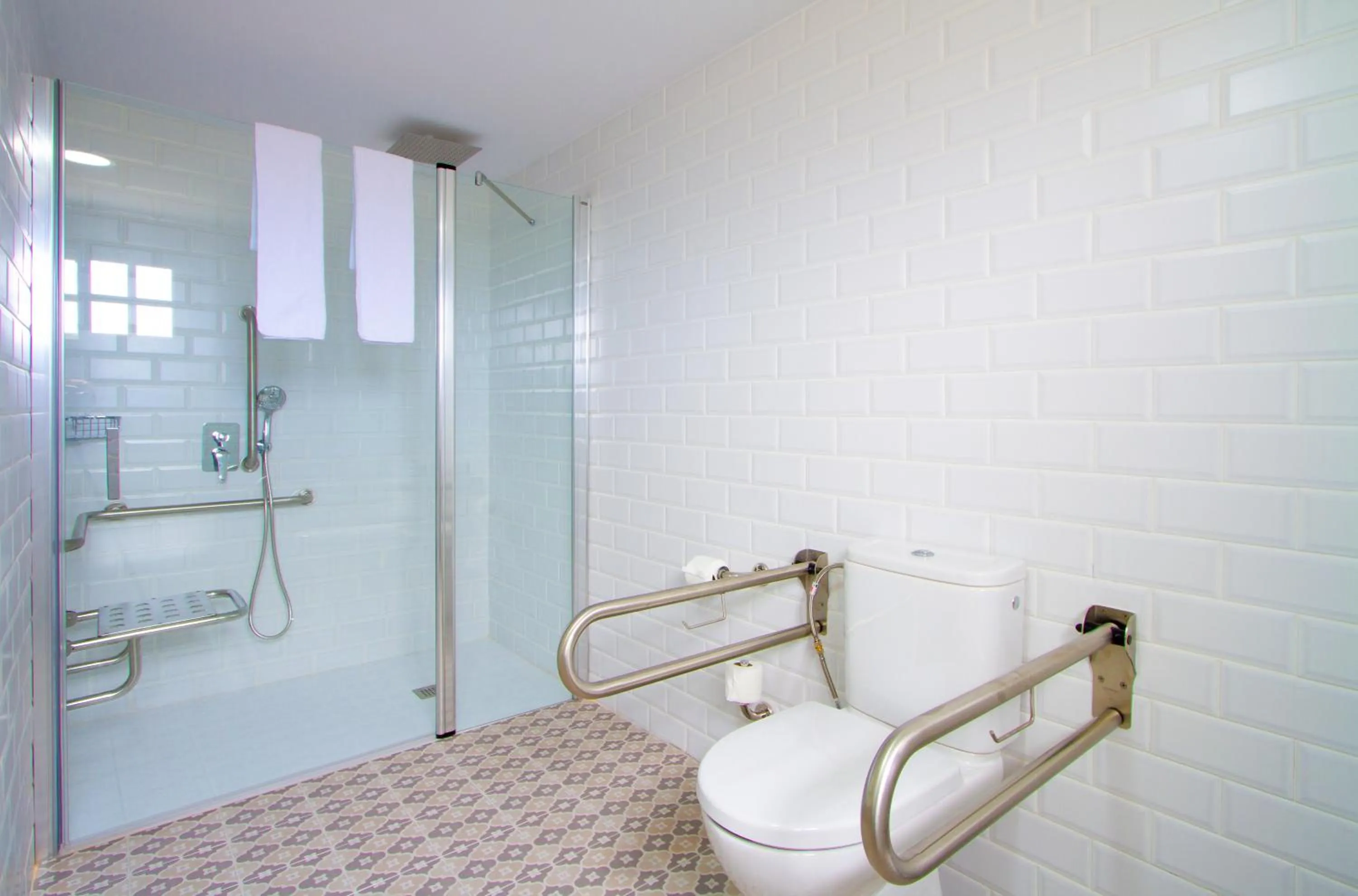 Toilet in Hotel Ereza Mar - Adults Only