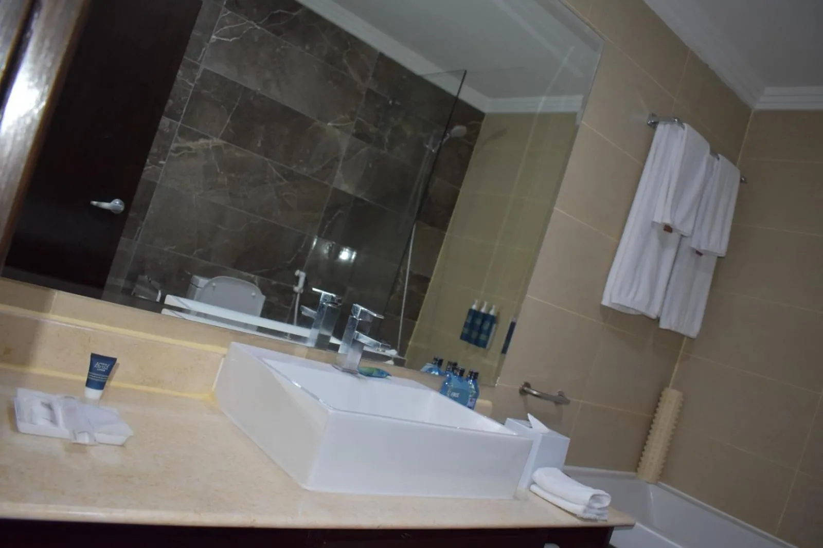 Bathroom in Four Points By Sheraton Nairobi Hurlingham