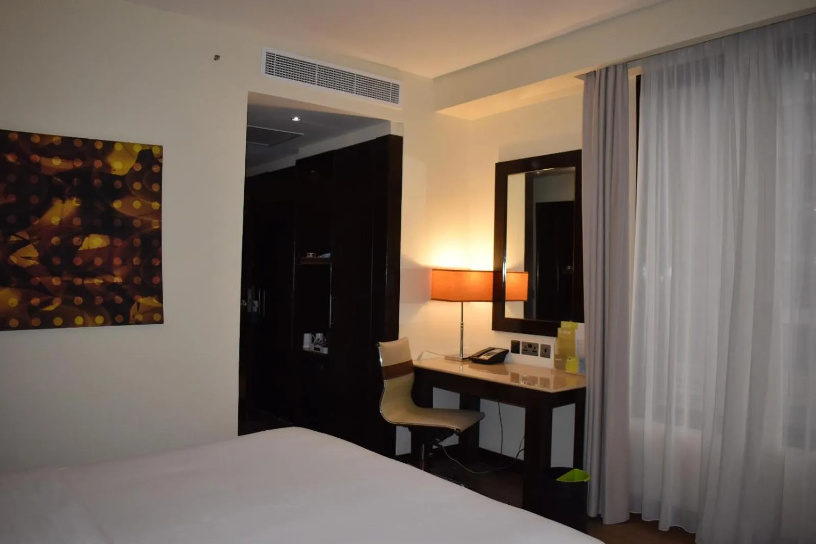 Photo of the whole room, Bed in Four Points By Sheraton Nairobi Hurlingham