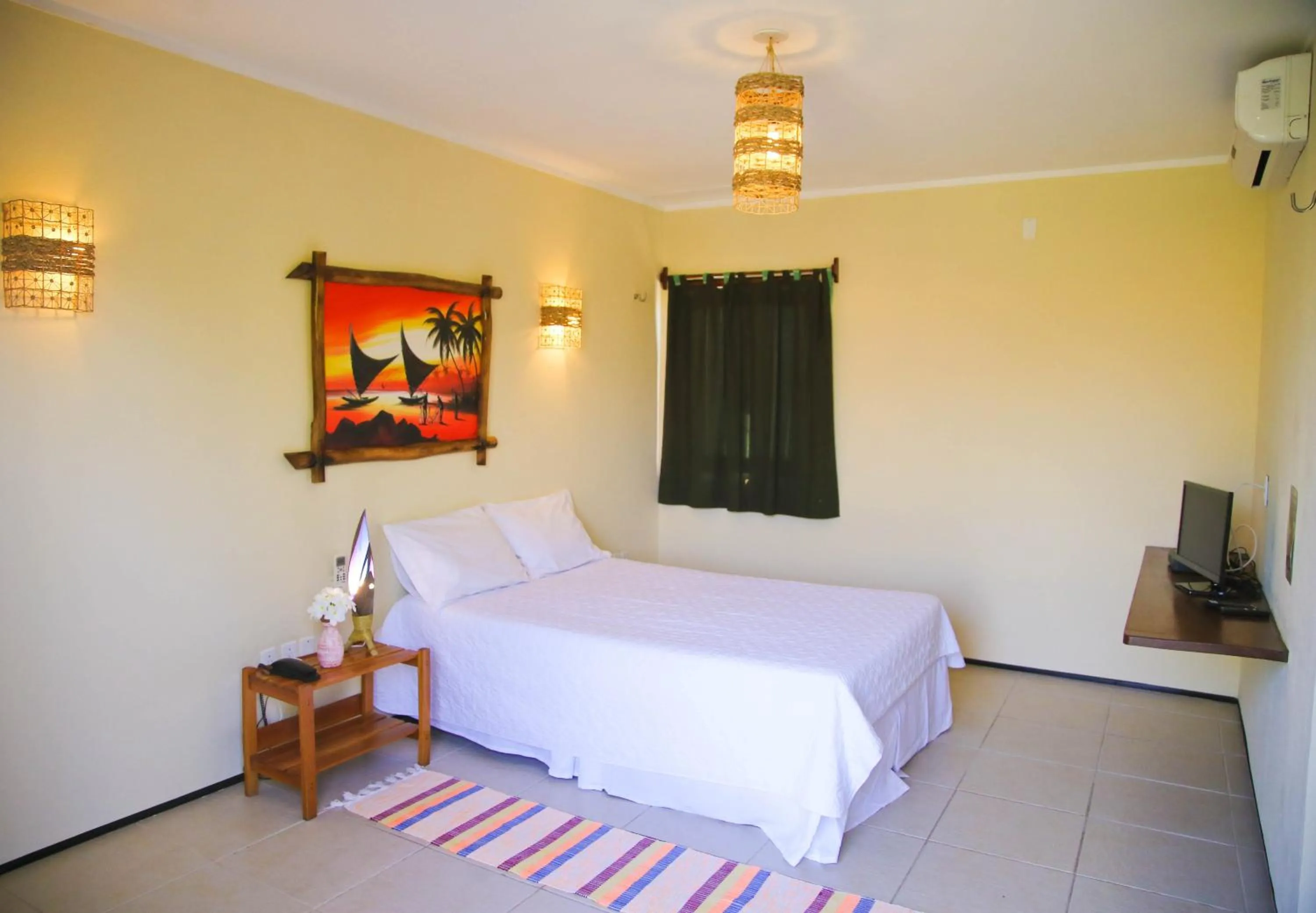 Photo of the whole room, Bed in Pousada Coqueiro Beach