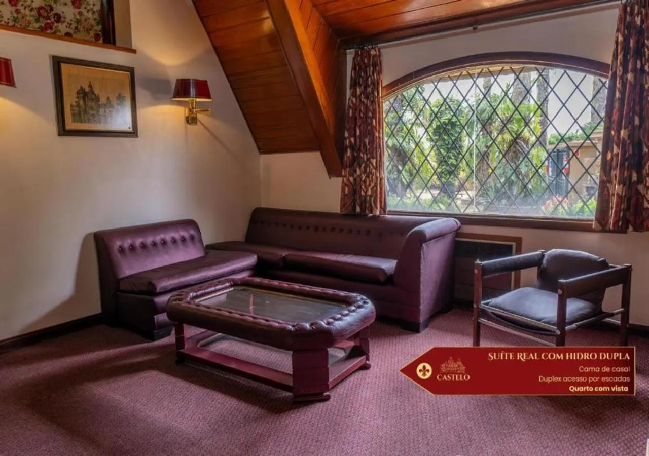 Living room in Hotel Castelo Nacional Inn Campos do Jordão